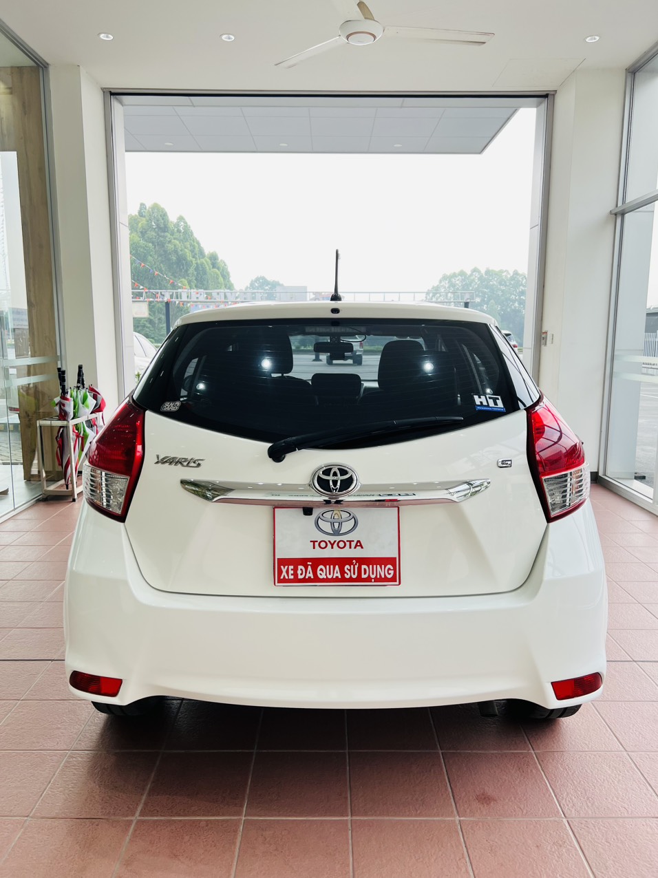 CẦN BÁN CHIẾC XE TOYOTA YARIS 1.5G 2017 NHẬP KHẨU THÁI LAN ODO TẠI TOYOTA HIROSHIMA VĨNH PHÚC -7