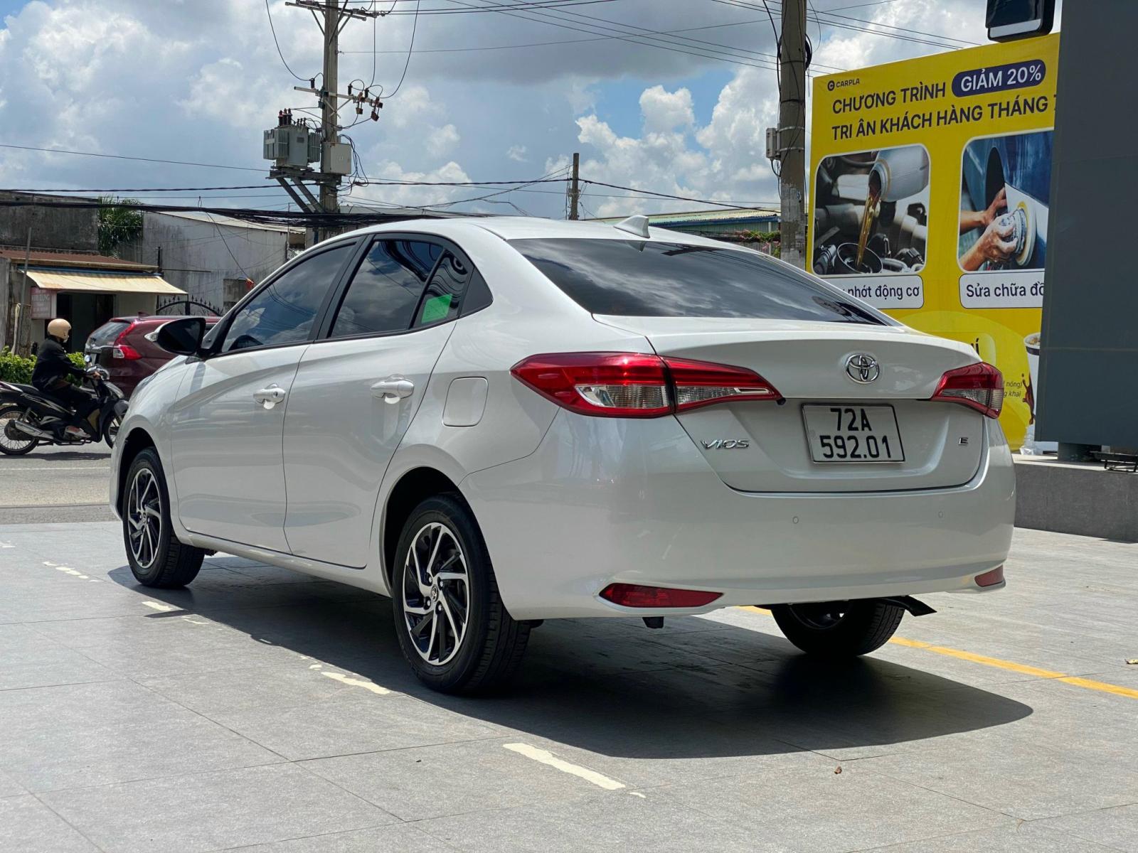 Cần bán xe Toyota vios E số tự động sản xuất 2022-0