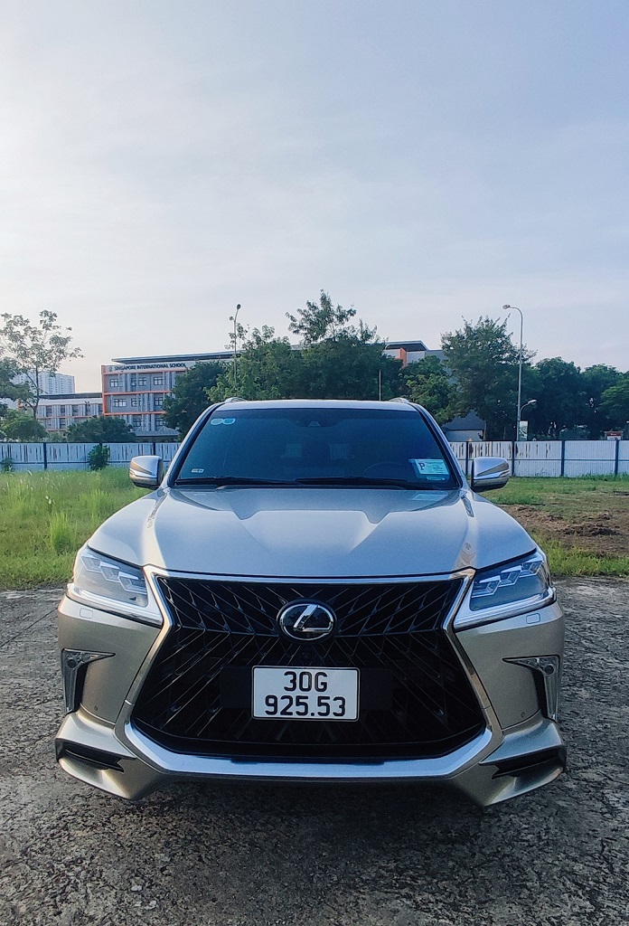 Chính chủ bán xe LEXUS LX570 SUPERSPORT MBS bản S-0