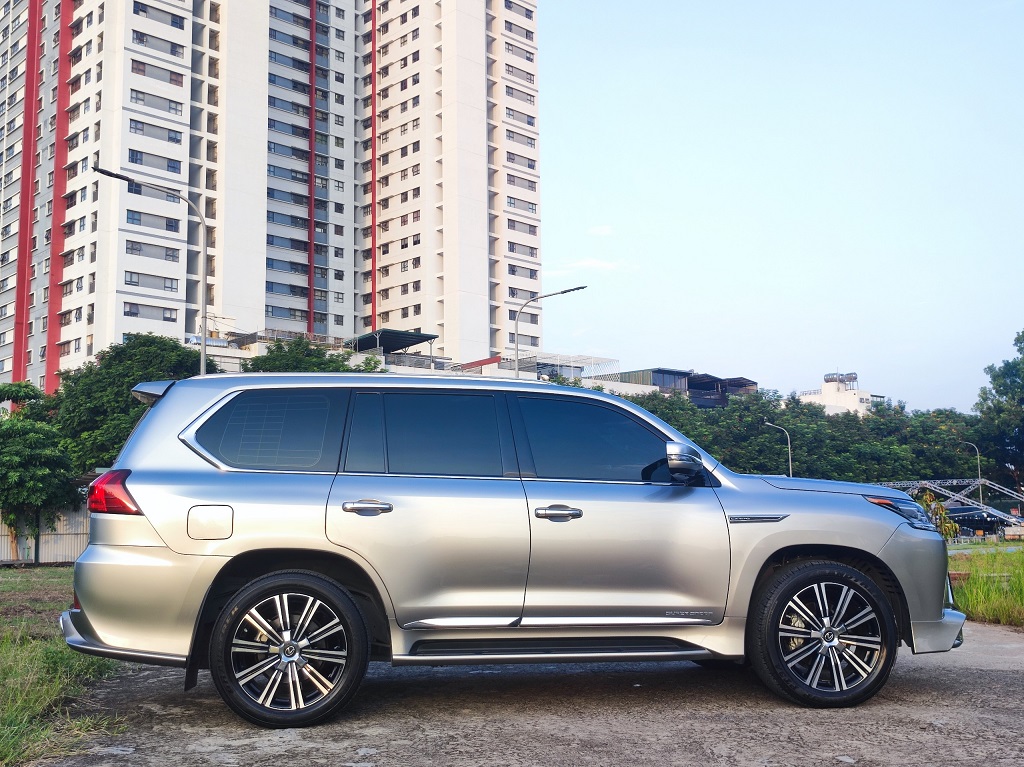 Chính chủ bán xe LEXUS LX570 SUPERSPORT MBS bản S-6