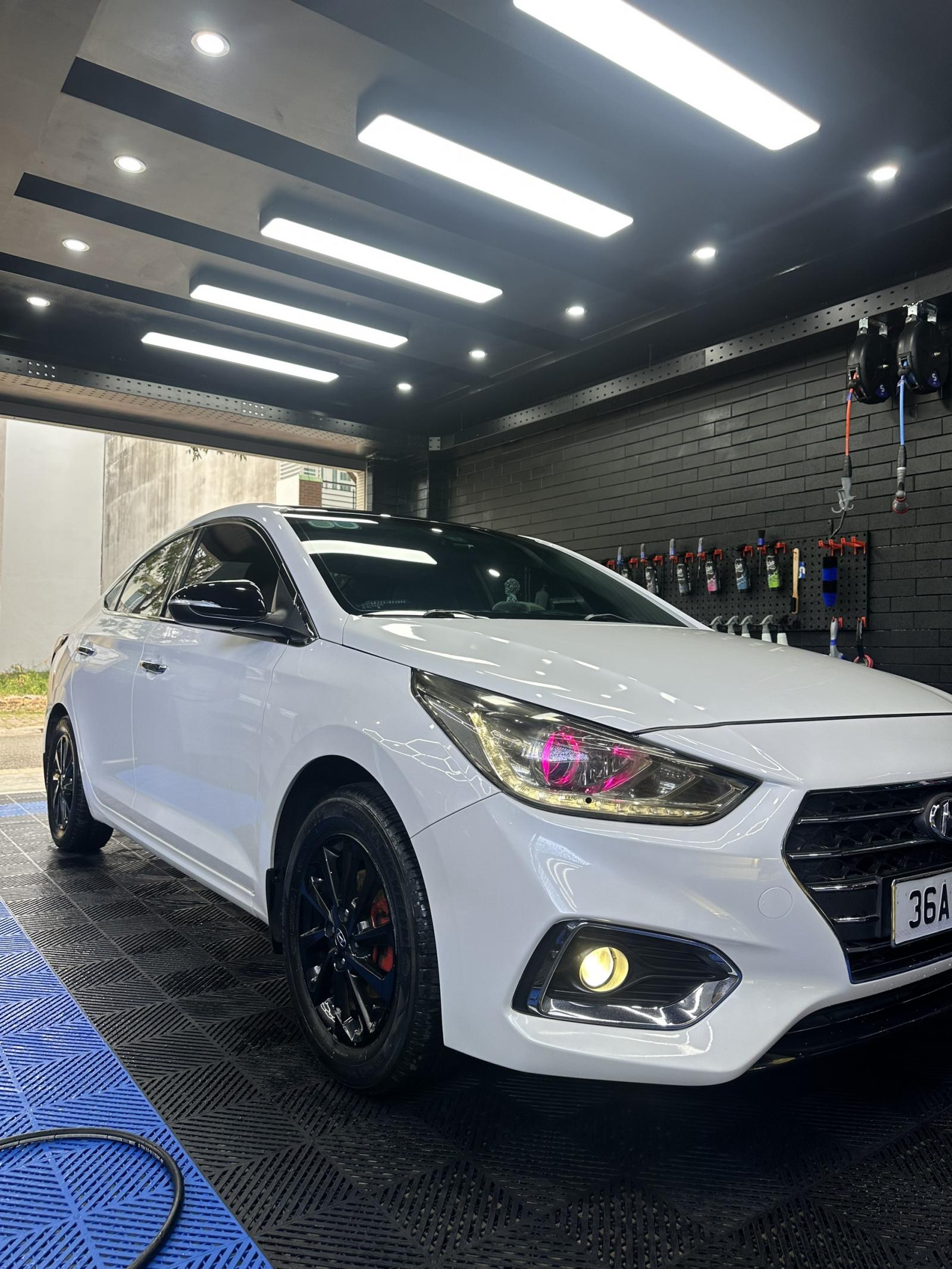 Cần bán xe Accent MT 12/2020 bản đủ chính chủ,-5