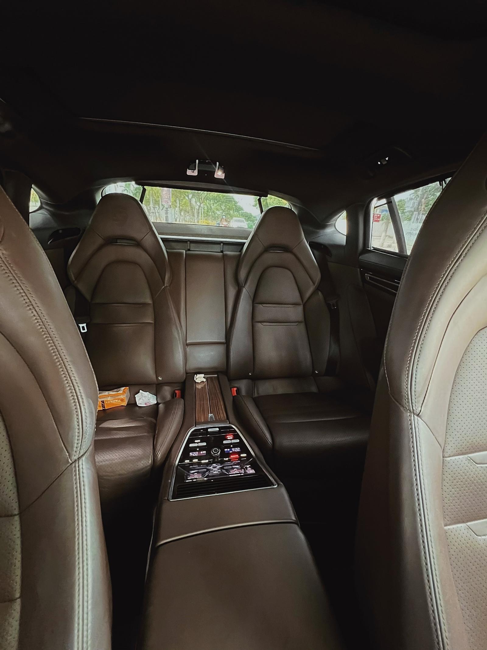 Chính chủ bán xe Poscher panamera sx 2017 Lăn bánh 2018 -5