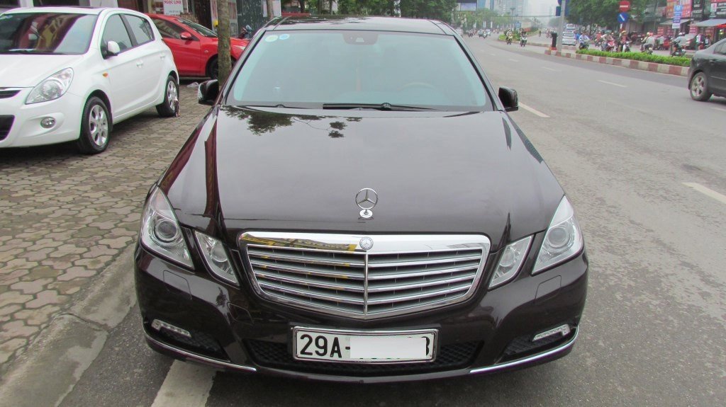 Chính chủ bán xe Mec E300 AMG - đời 2010  - Giá bán : 436.888.888-0