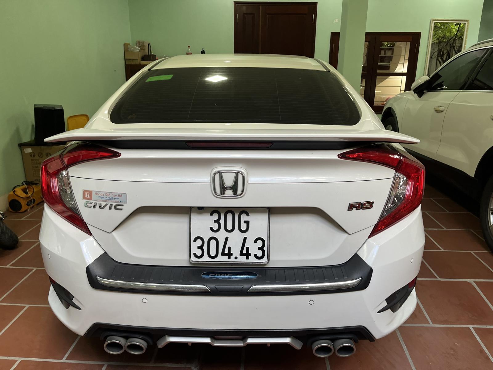 Bán  Honda Civic RS đăng ký tháng 4/2020 (mới hết bảo hành được 4 tháng). -3