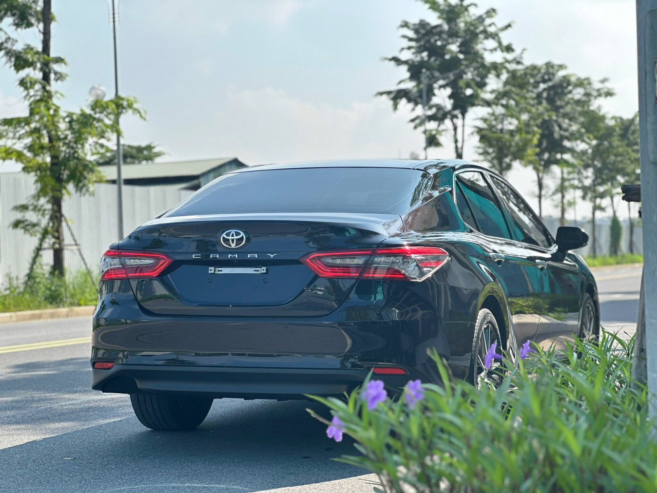 Toyota Camry 2.0Q 2022, Nâu Đen/Nâu. Xe nhập Thái, đăng ký tên tư nhân chính chủ - Cực Đẹp - Odo zin 24.000 Km!-1