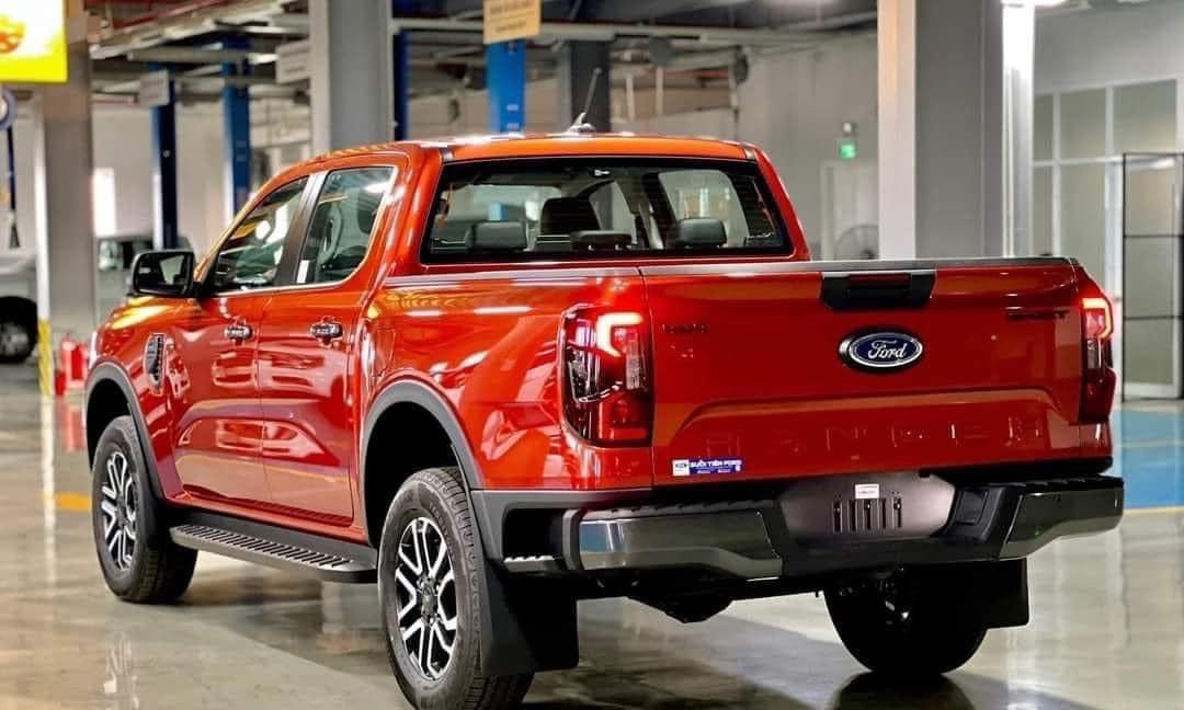 Ford Ranger XLS 2.0L New 2023, Động Cơ Dầu Turbo Diesel 2.0L, phiên bản Nâng Cấp Đáng chú ý-6