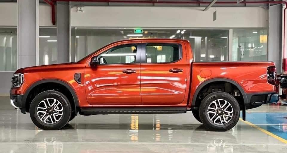 Ford Ranger XLS 2.0L New 2023, Động Cơ Dầu Turbo Diesel 2.0L, phiên bản Nâng Cấp Đáng chú ý-7