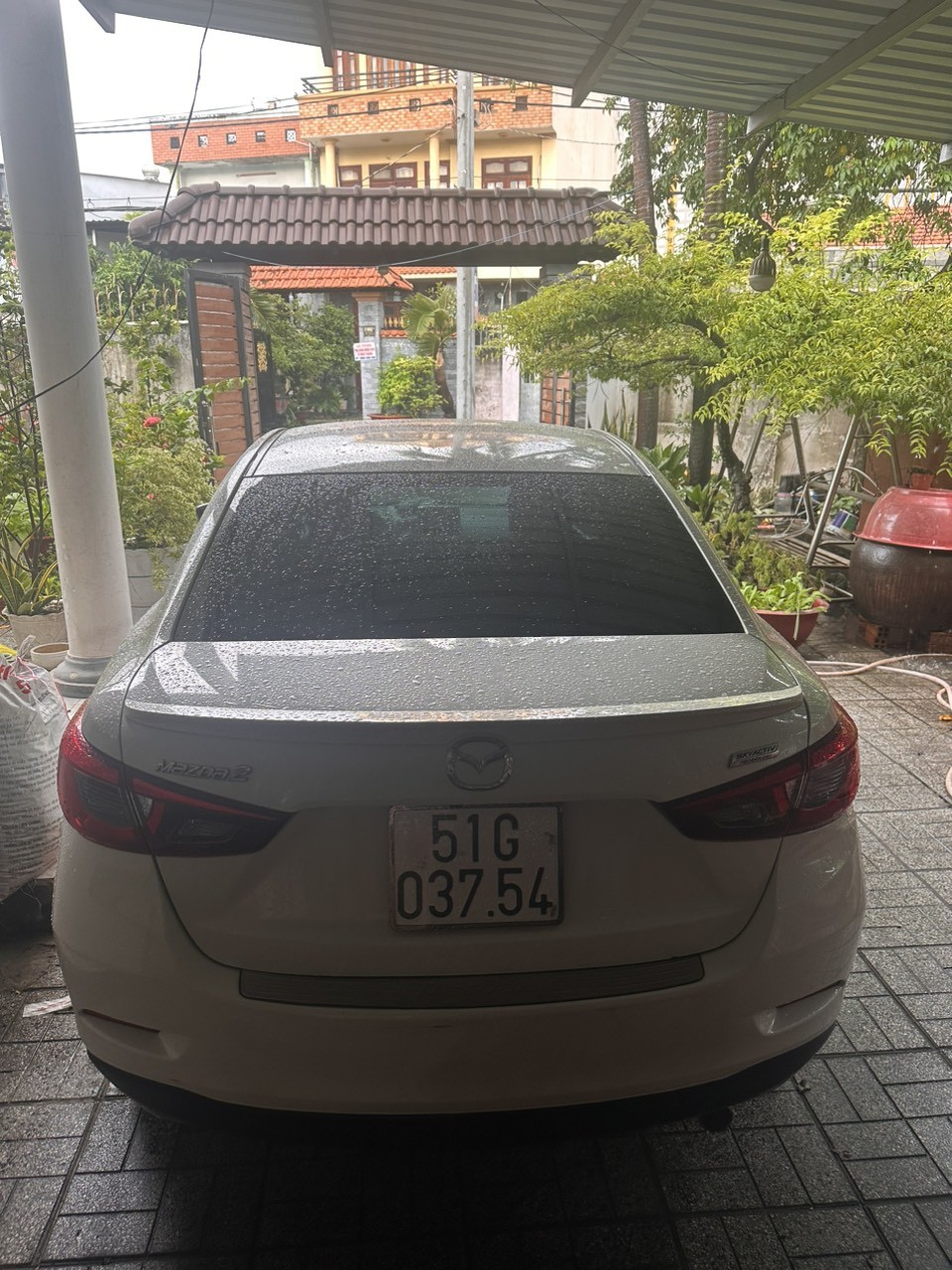 Bán Xe Sedan Phiên bản 1.5 at năm 2018 full option xe nhập chính hãng-1