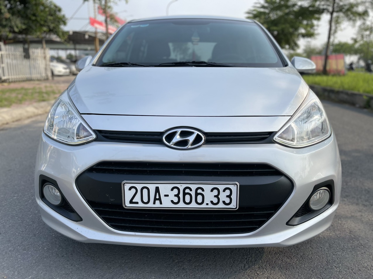   Chính chủ bán xe Hyundai i10 sx 2015 bản đủ mt-0