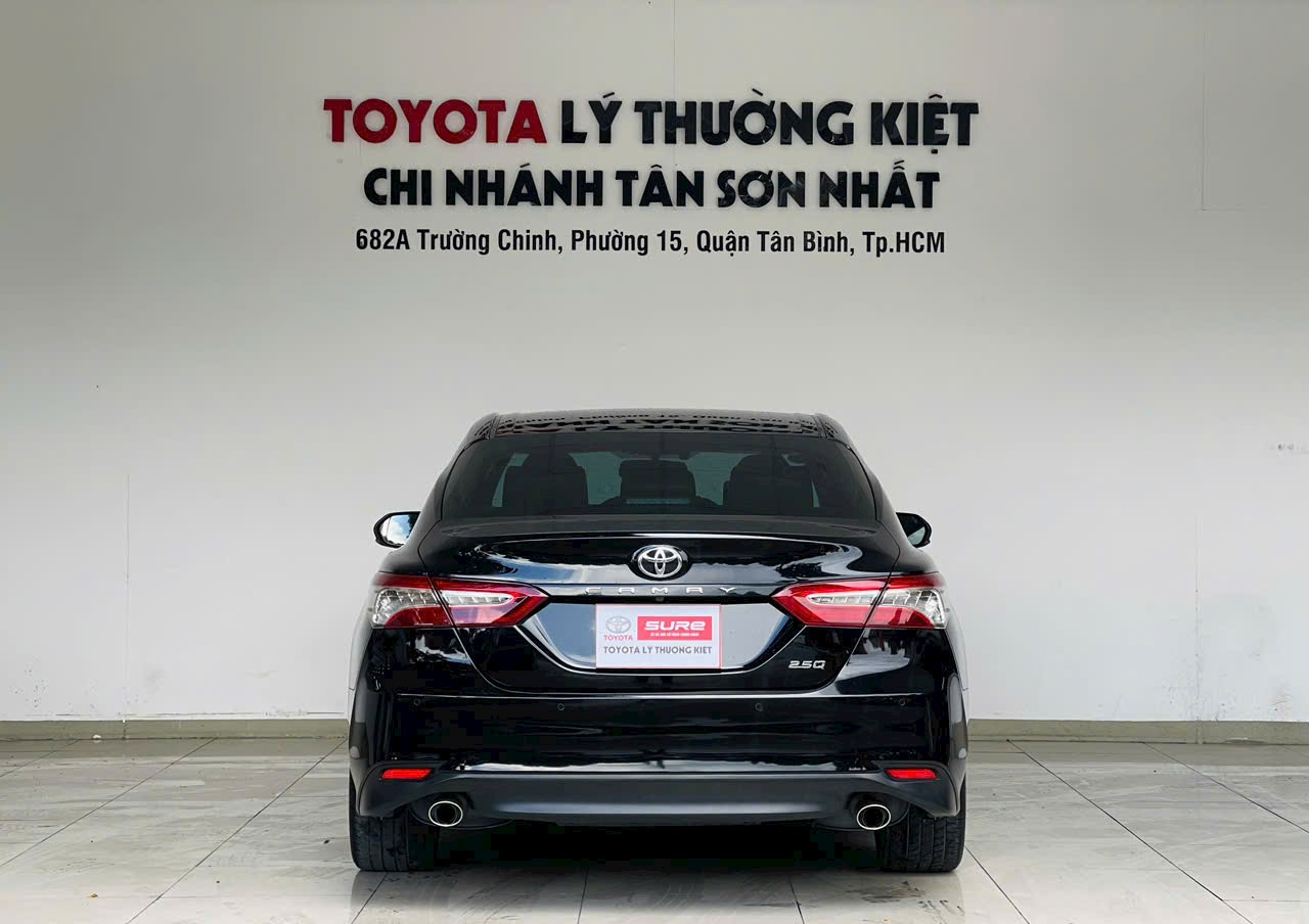 TOYOTA CAMRY 2.5Q 2019 Xe hãng-3