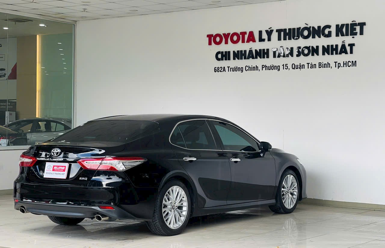 TOYOTA CAMRY 2.5Q 2019 Xe hãng-2