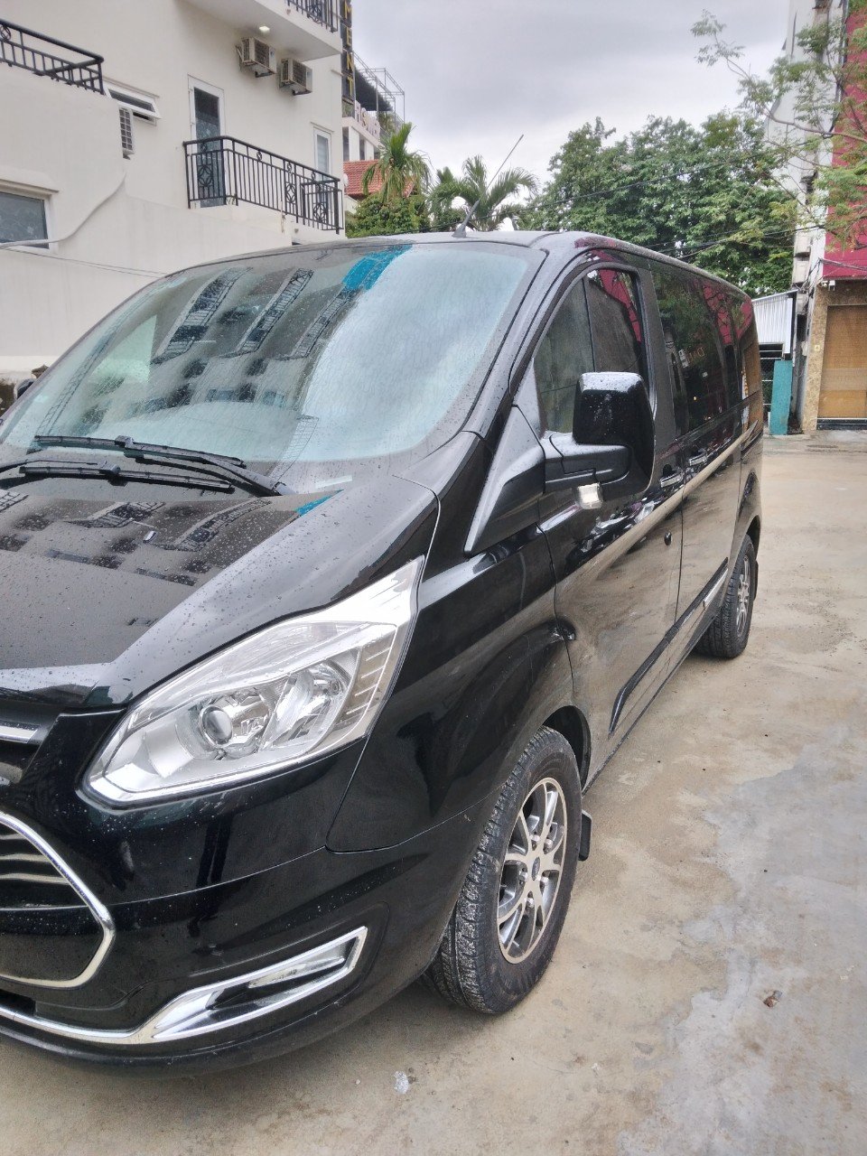 Bán Xe FORD TOURNEO SẢN XUẤT 2021 xe nhập chính hãng-0