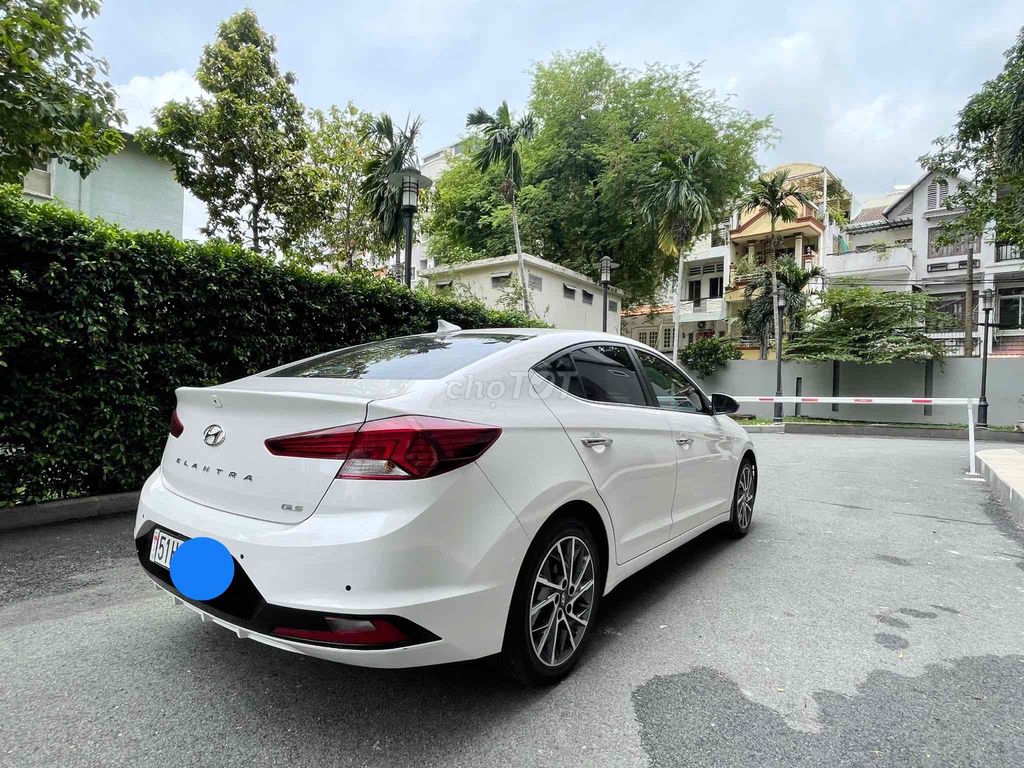 Cần bán gấp Hyundai Elantra 2.0 2019 một chủ, biển TP.HCM-1