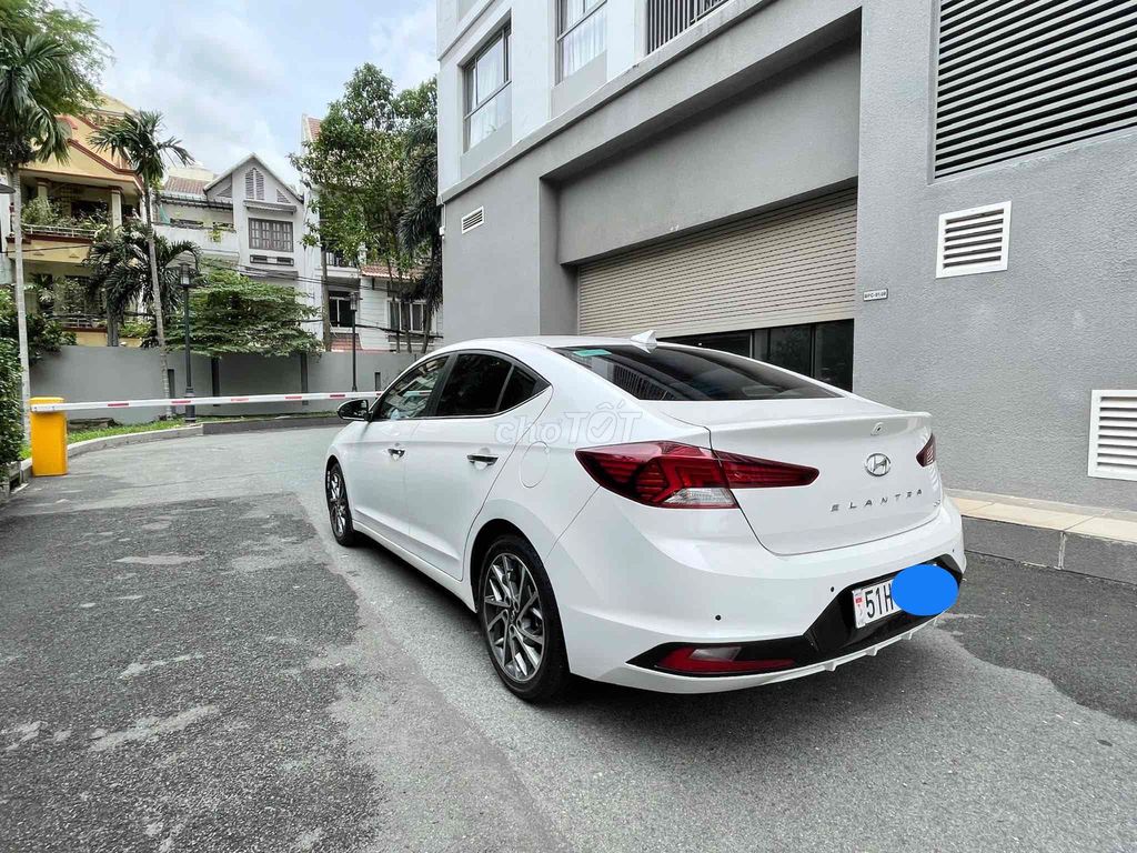 Cần bán gấp Hyundai Elantra 2.0 2019 một chủ, biển TP.HCM-3