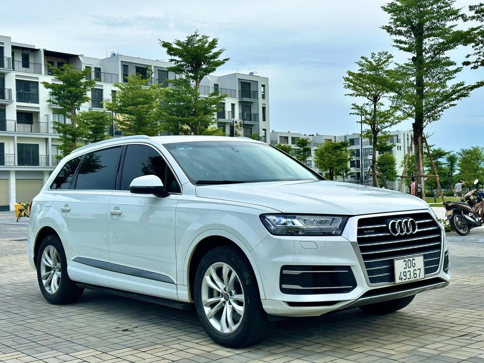 Cần bán chiếc Audi Q7 bản 2.0 của 2016 đăng ký 2017 giá hợp lý-2