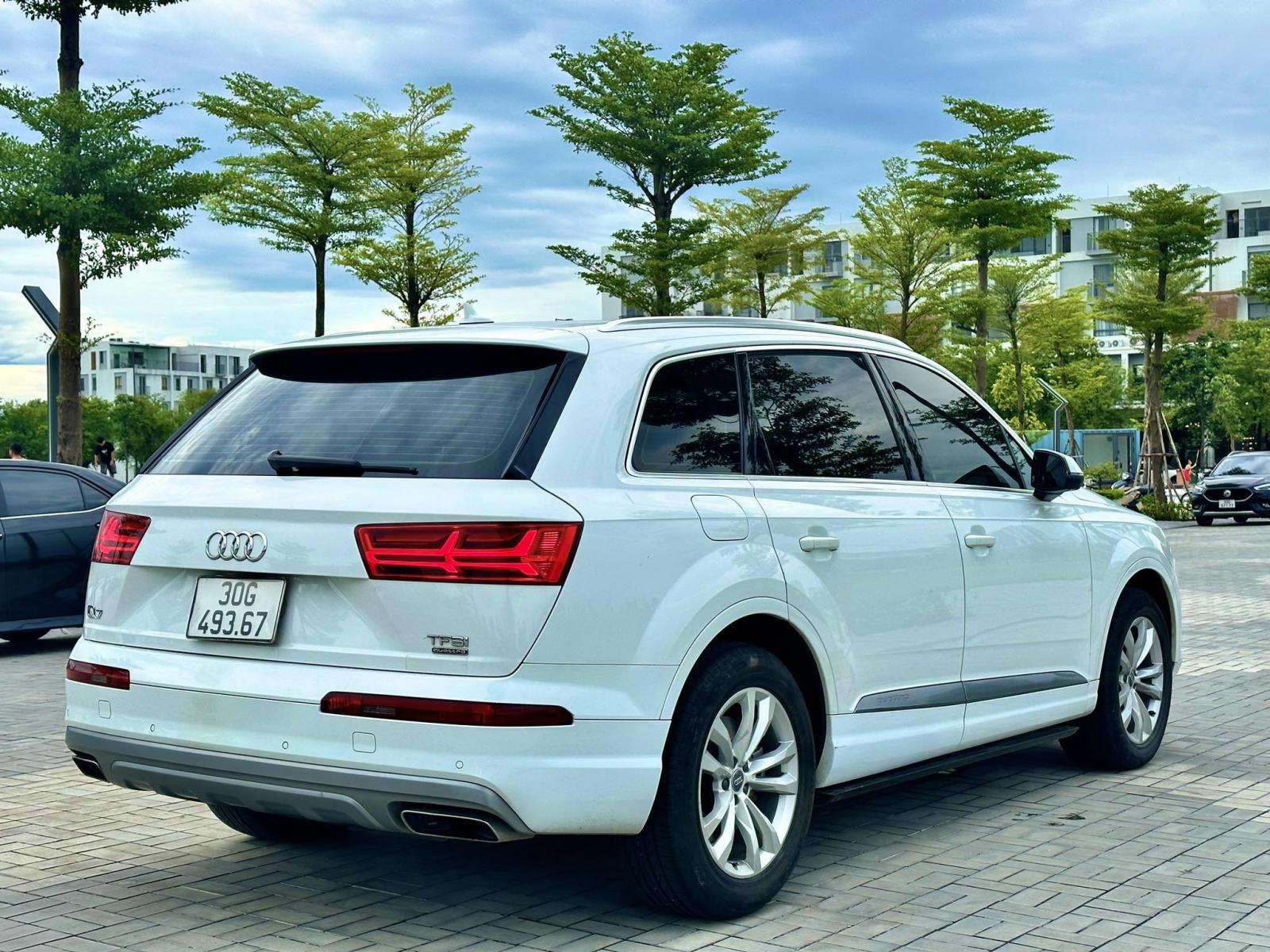 Cần bán chiếc Audi Q7 bản 2.0 của 2016 đăng ký 2017 giá hợp lý-5