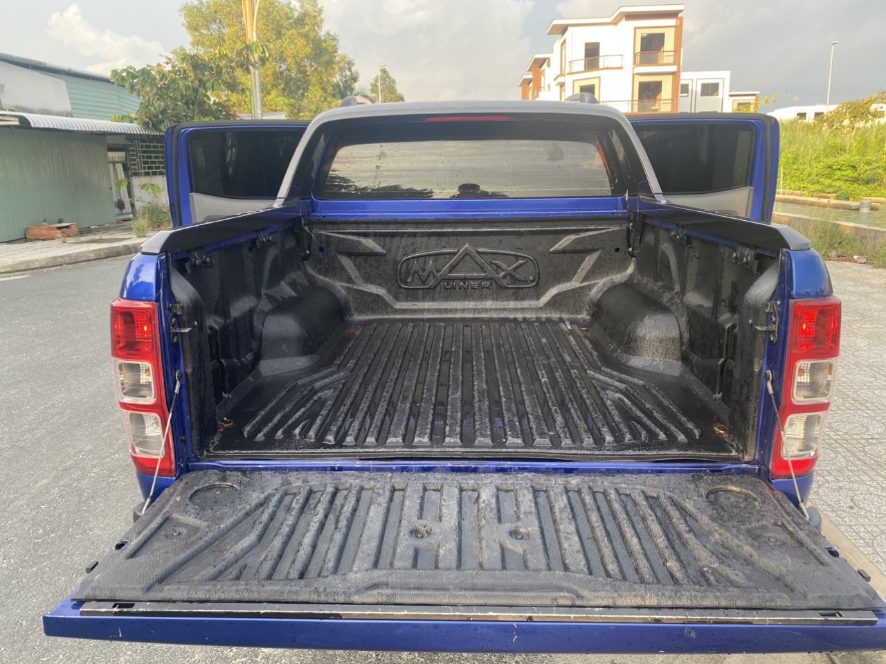 Cần bán xe gia đình-1