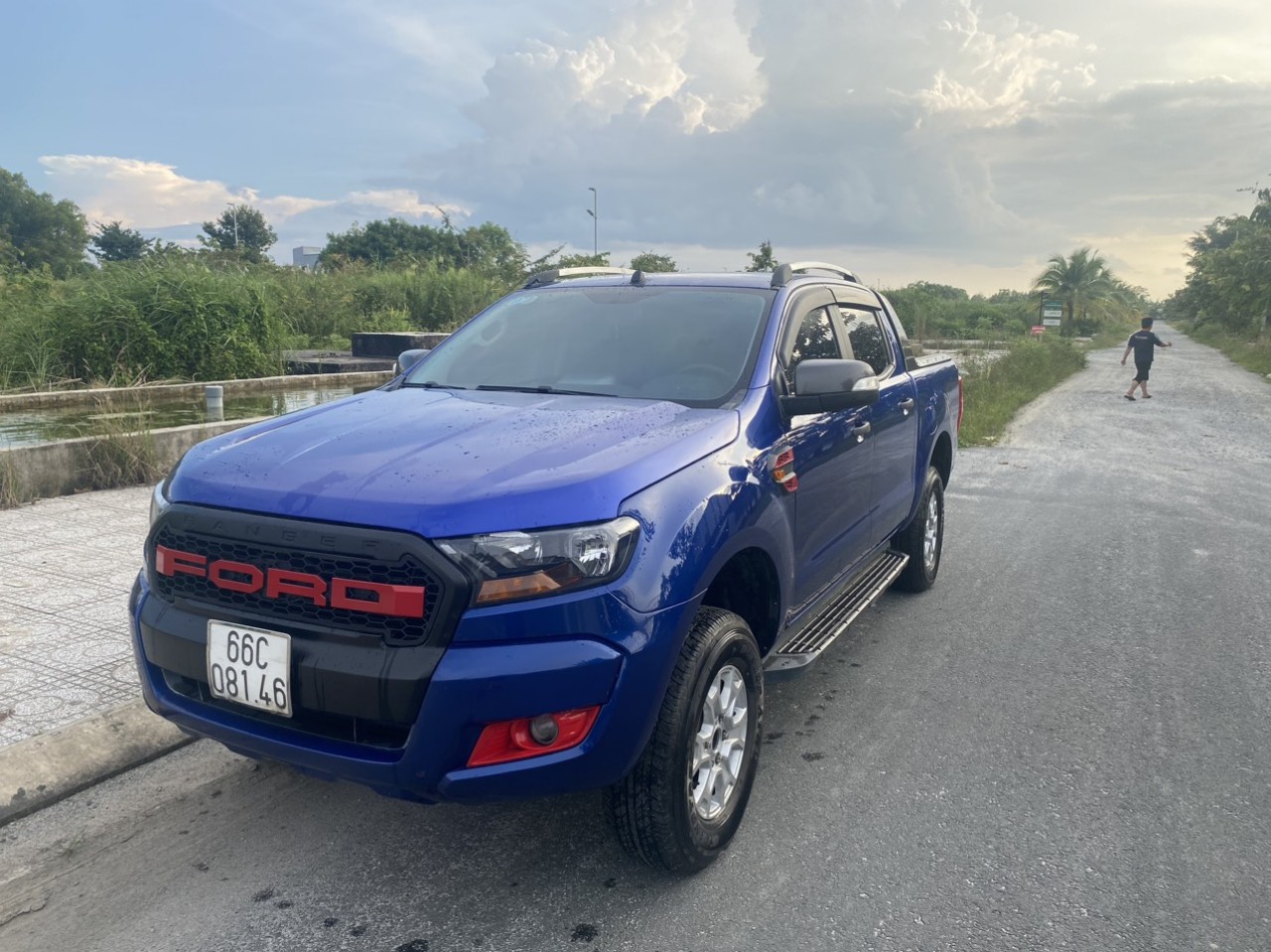 Cần bán xe gia đình-6