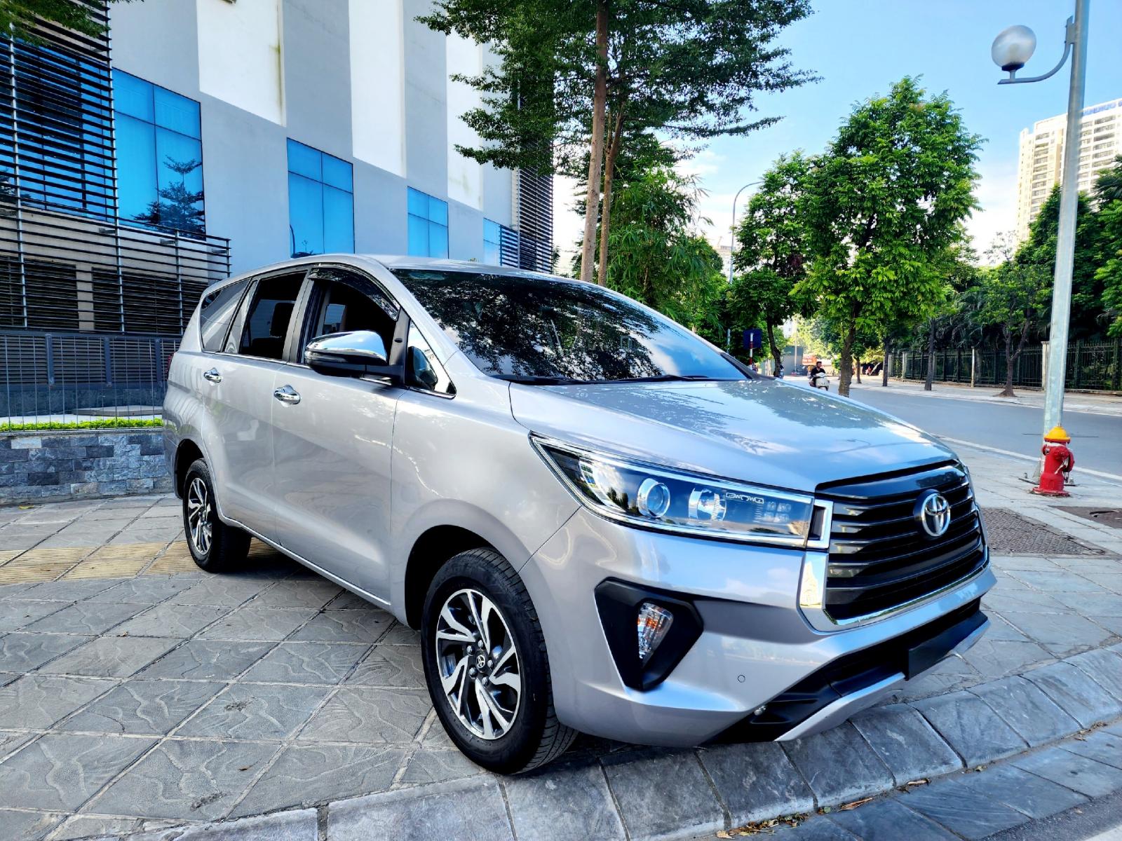 BÁN XE INNOVA G 2.0AT SX: 2021(ĐK 2022 ) - HÀ NỘI.LH : 0903.212.569-3