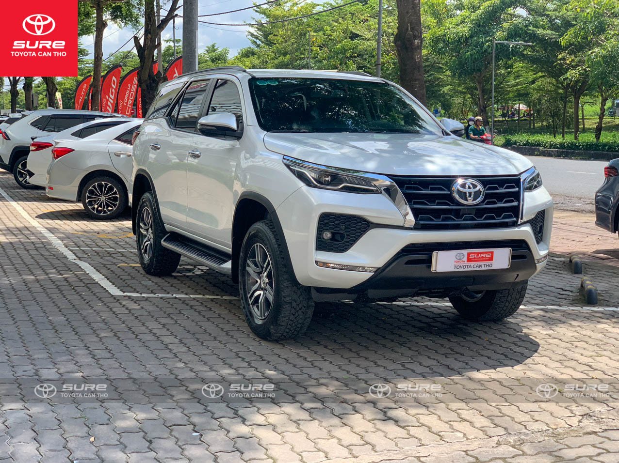 TOYOTA FORTUNER 2.4G 4x2 (AT) 2022 TRẮNG NGỌC TRAI QUÁ ĐẸP-6