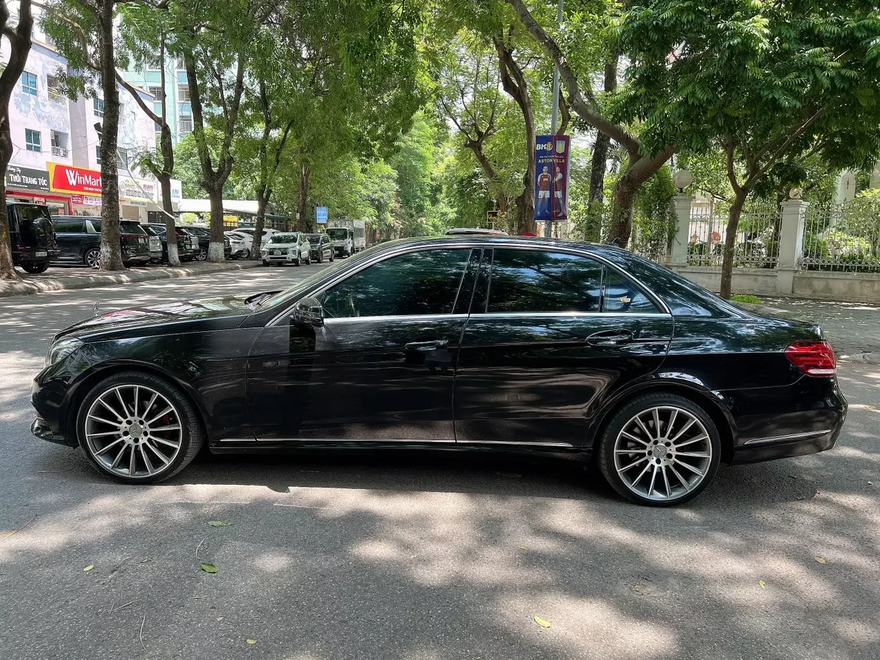 Mercedes Benz E200- đã độ lên gio full E250-2