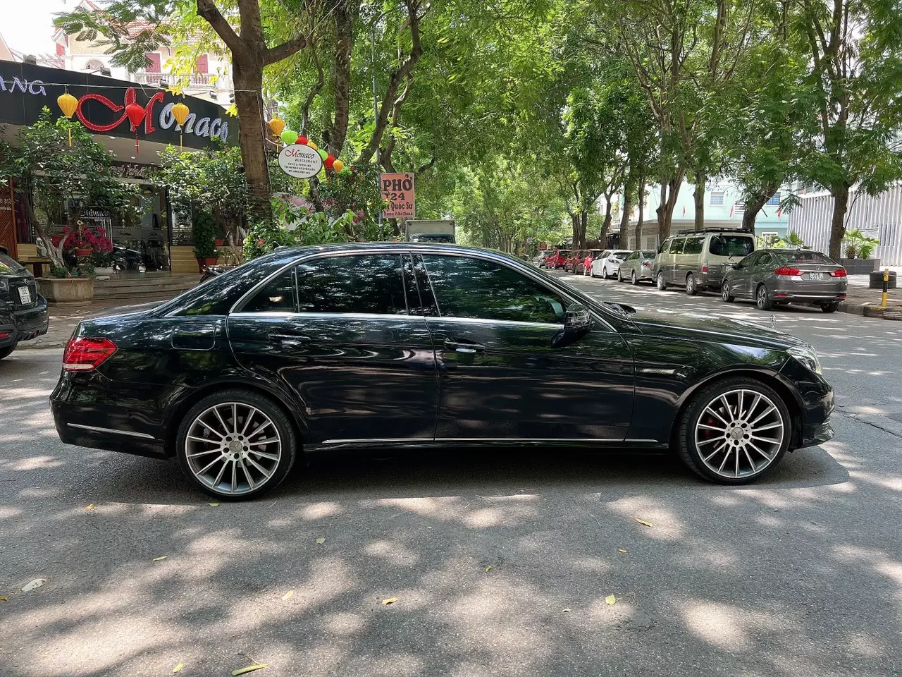 Mercedes Benz E200- đã độ lên gio full E250-6