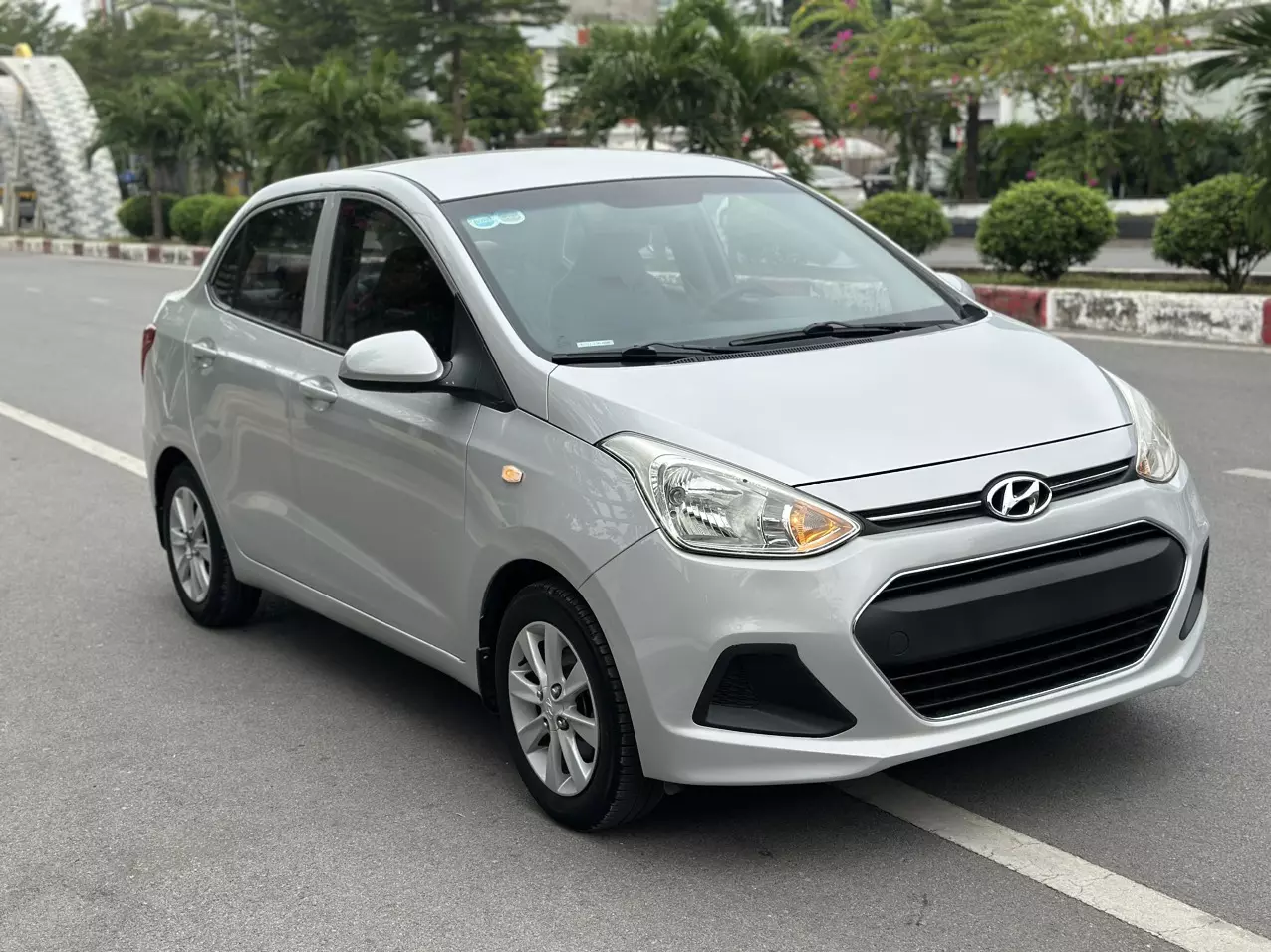 Chính Chủ Cần bán xe I10 Sedan-1