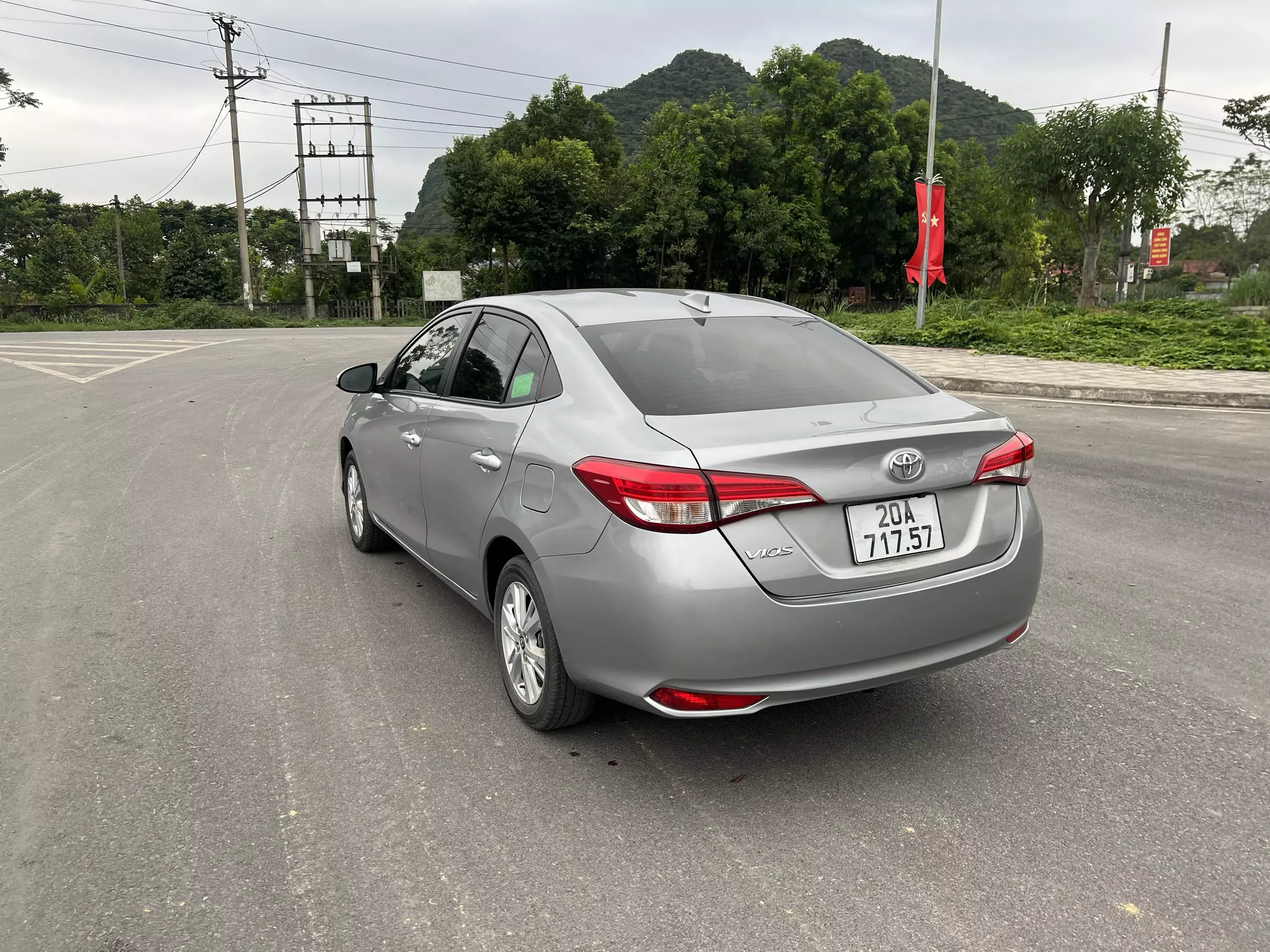 CẦN BÁN XE TOYOTA VIOS 1.5 SẢN XUẤT CUỐI NĂM 2019 Ở THÁI NGUYÊN-3