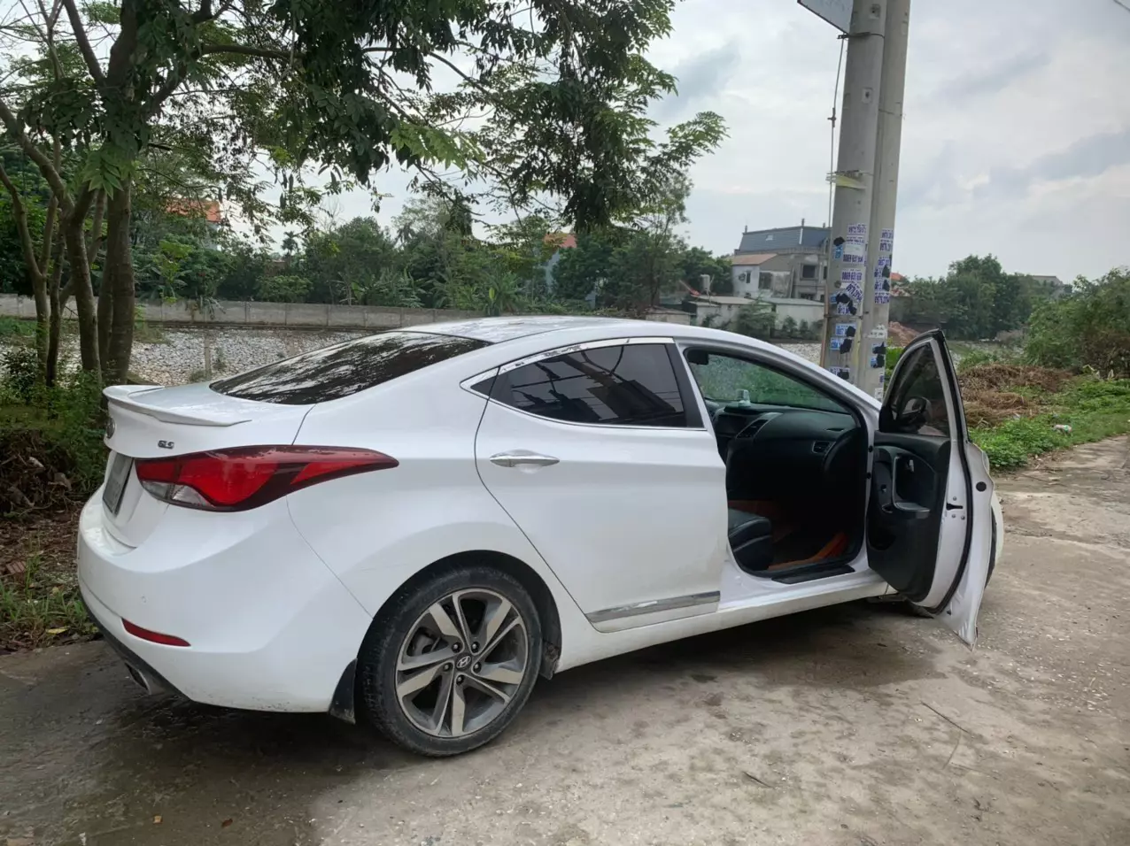 Bán Xe elantra 2015 nhập chính hãng-2