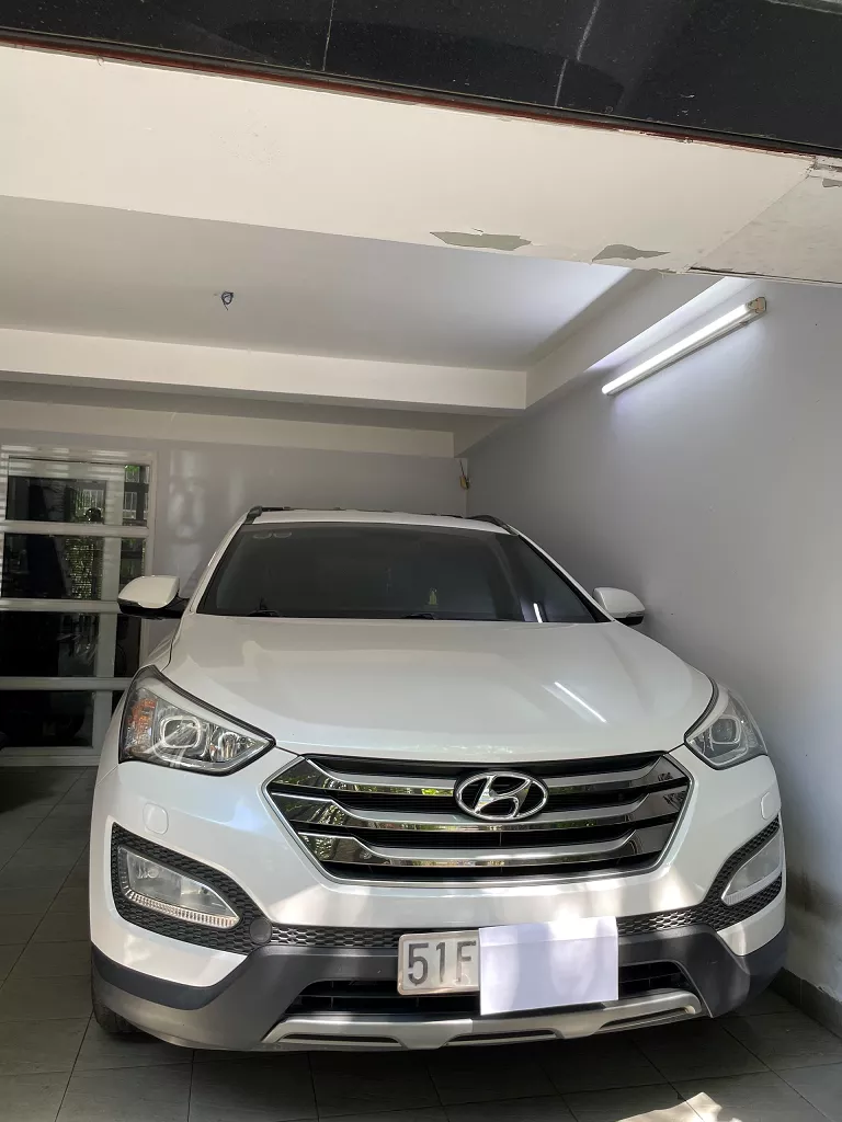 CHÍNH CHỦ CẦN BÁN Hyundai Santafe máy xăng 2.4L, FWD, 2015-0