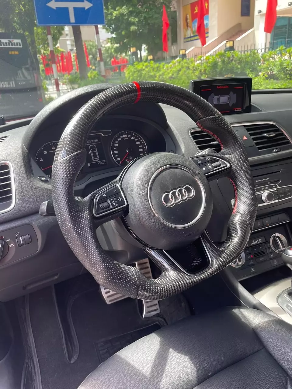 Chính chủ cần bán xe Audi Q3-3