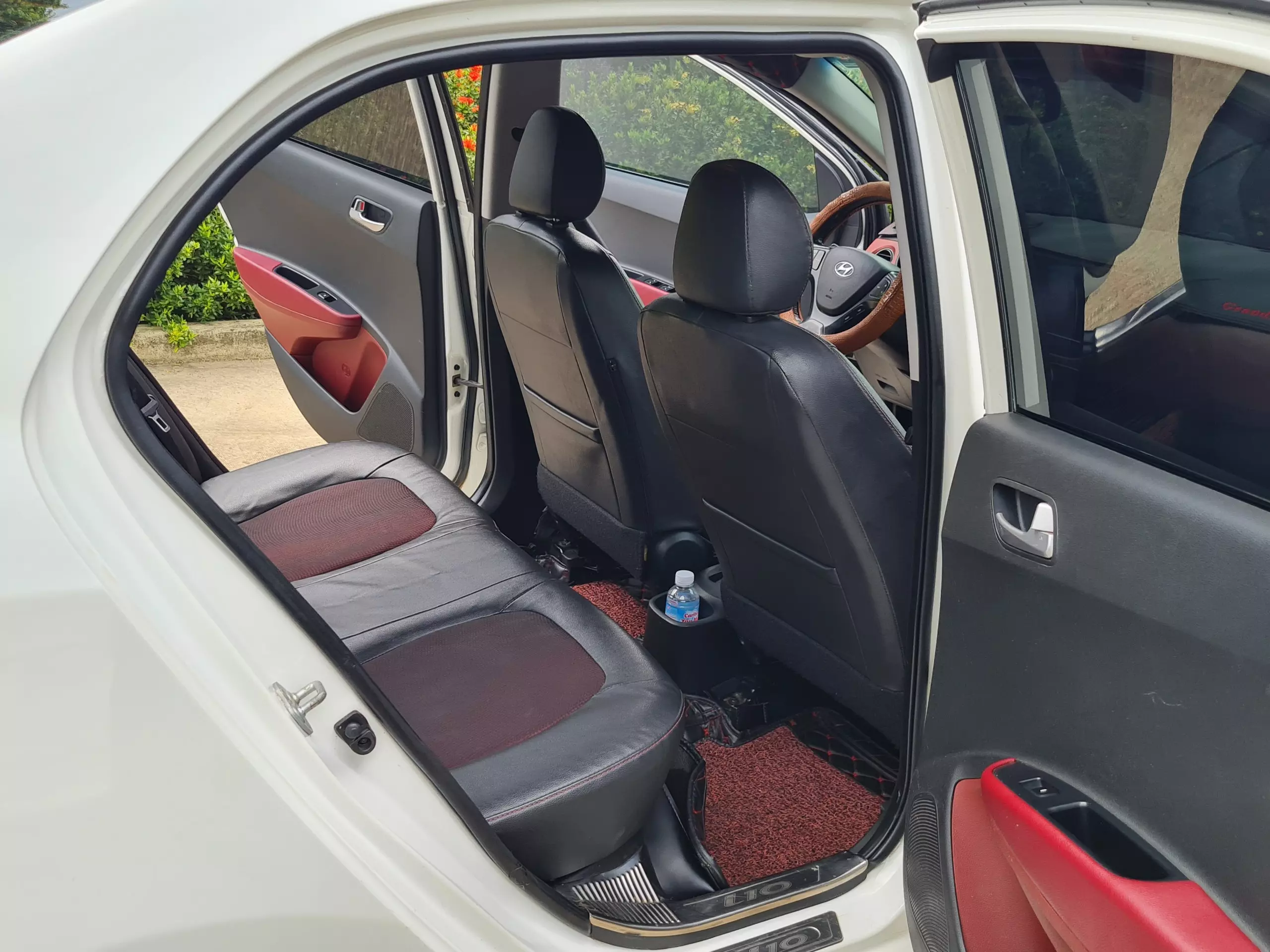 Chính Chủ Cần Bán xe Huyndai i10 bản 1.2 Sedan 2018-10