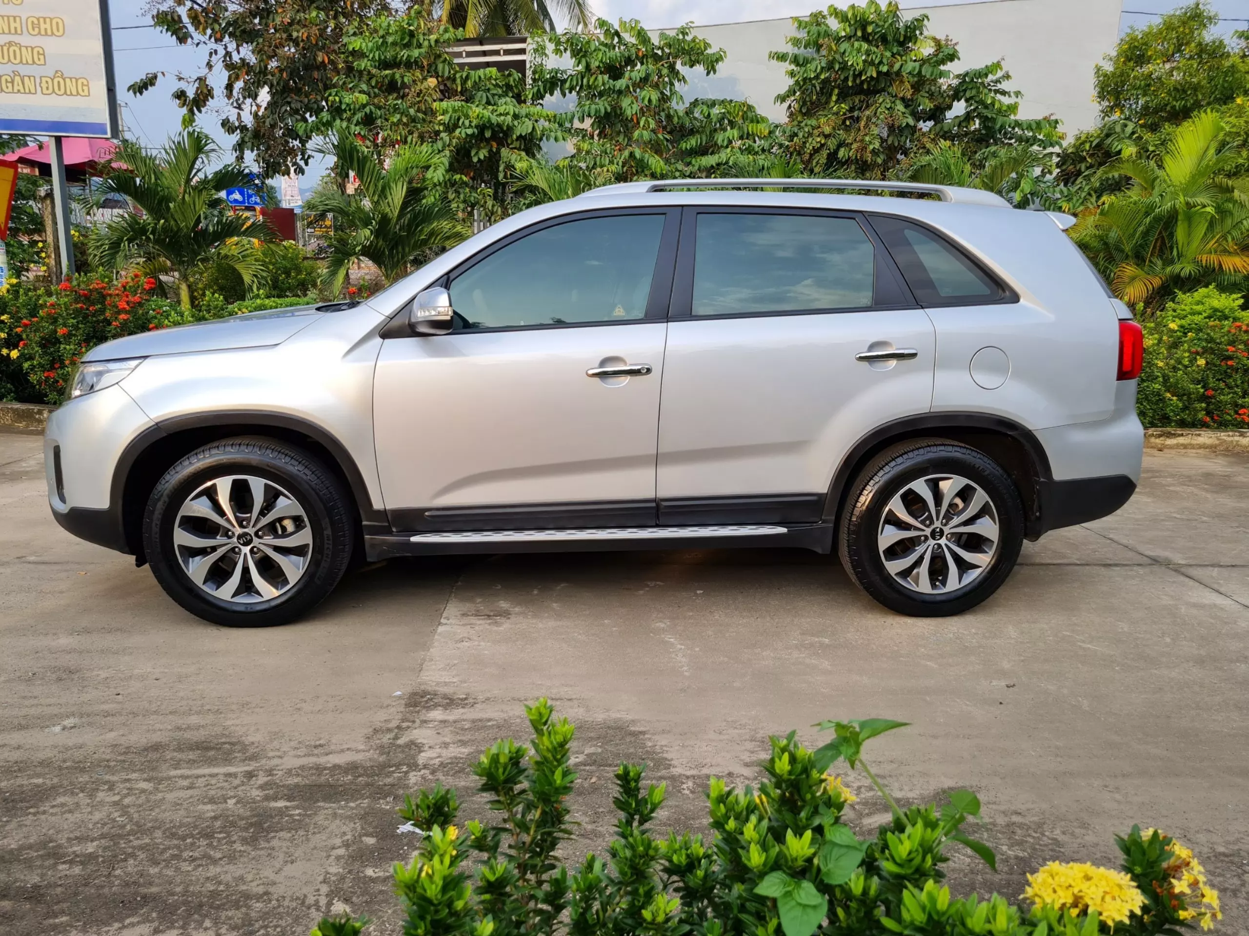 Chính Chủ Cần Bán xe Sorento năm 2016, máy xăng 2.4, số tự động-8