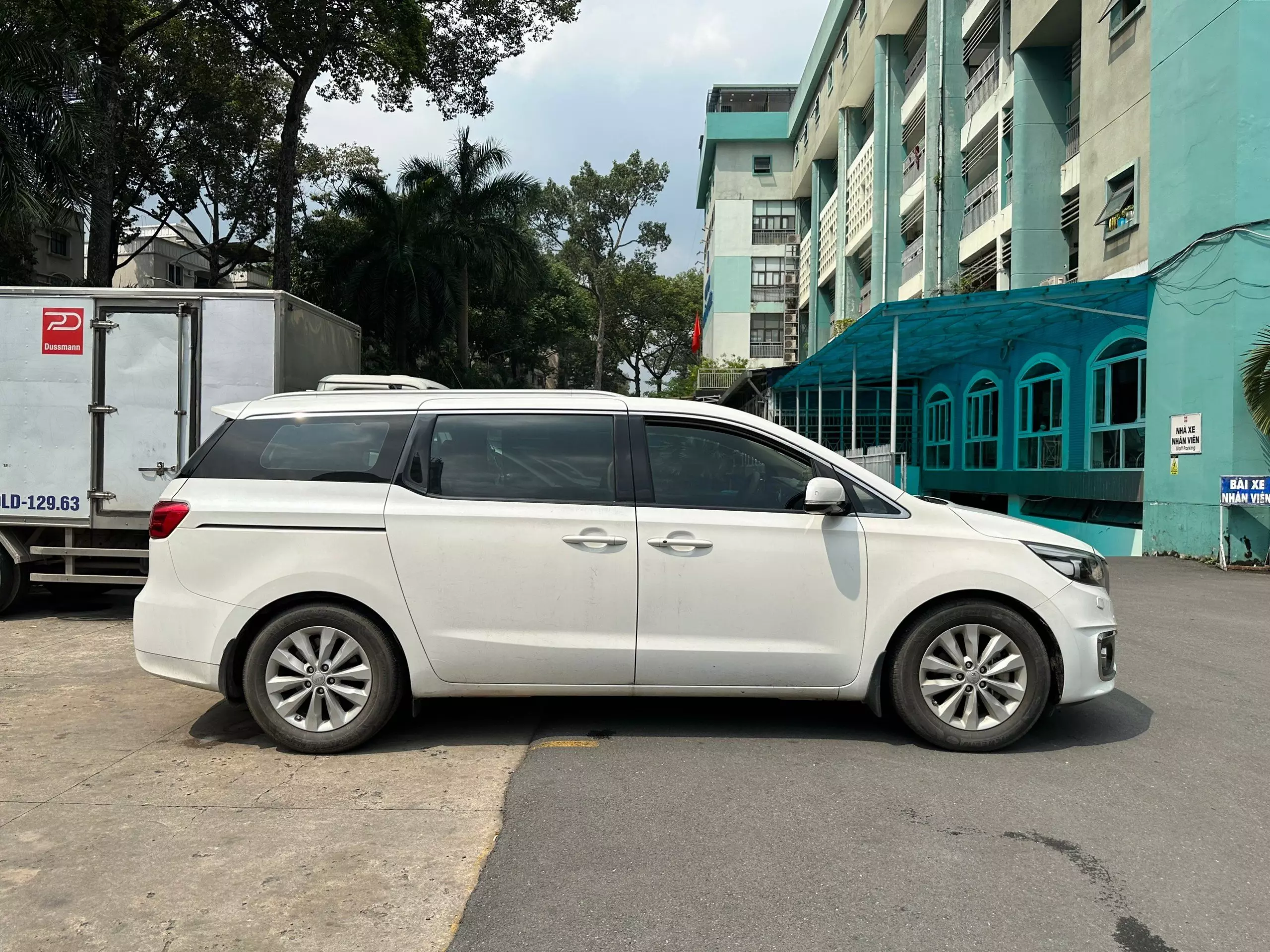 MUA XE ĐỂ CHẠY, ĐỂ HƯỞNG THỤ CHỨ KH PHẢI MUA VỀ ĐỂ SỬA KIA SEDONA NHẬP KHẨU NGUYÊN CON-1