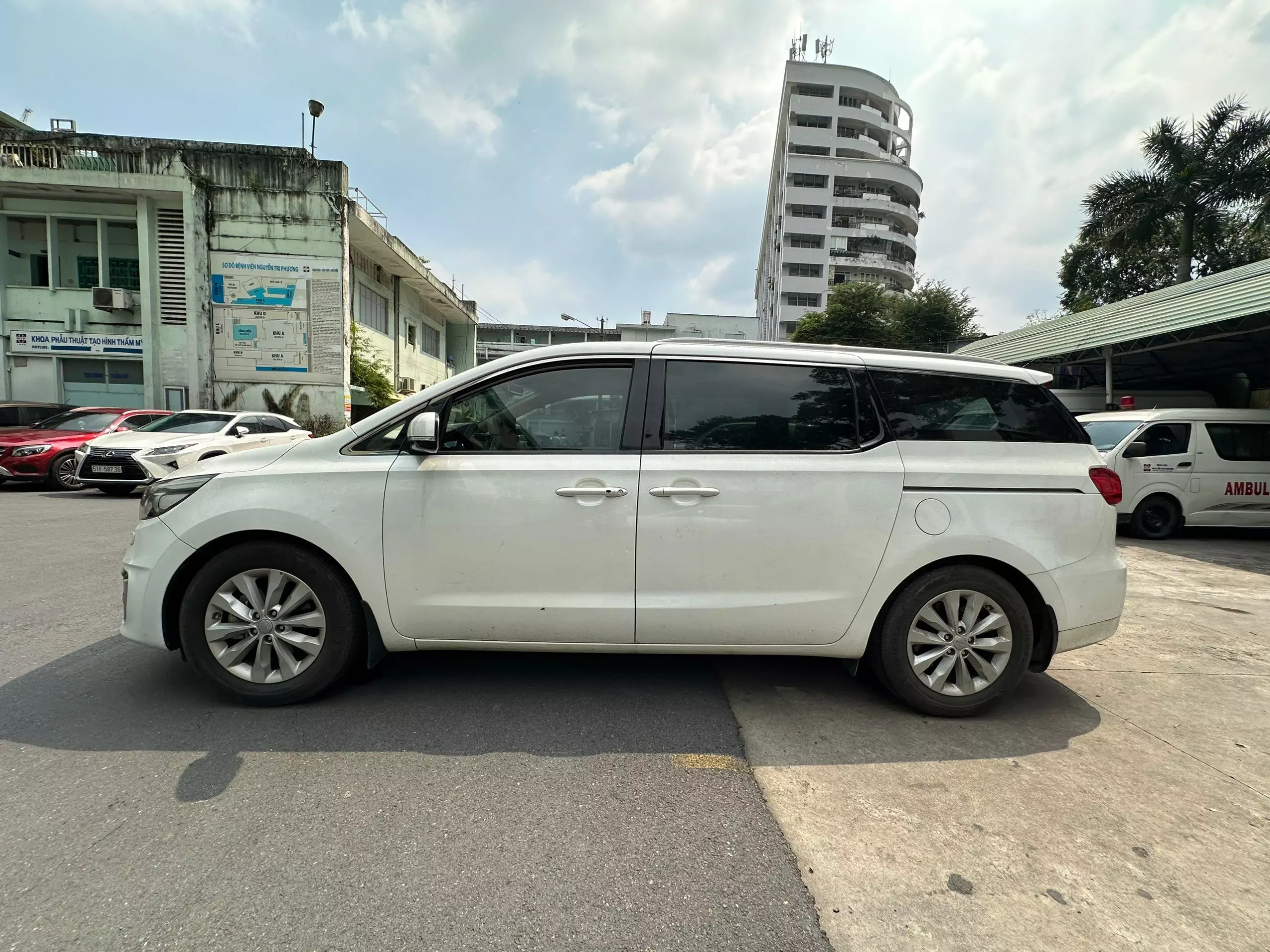 MUA XE ĐỂ CHẠY, ĐỂ HƯỞNG THỤ CHỨ KH PHẢI MUA VỀ ĐỂ SỬA KIA SEDONA NHẬP KHẨU NGUYÊN CON-7