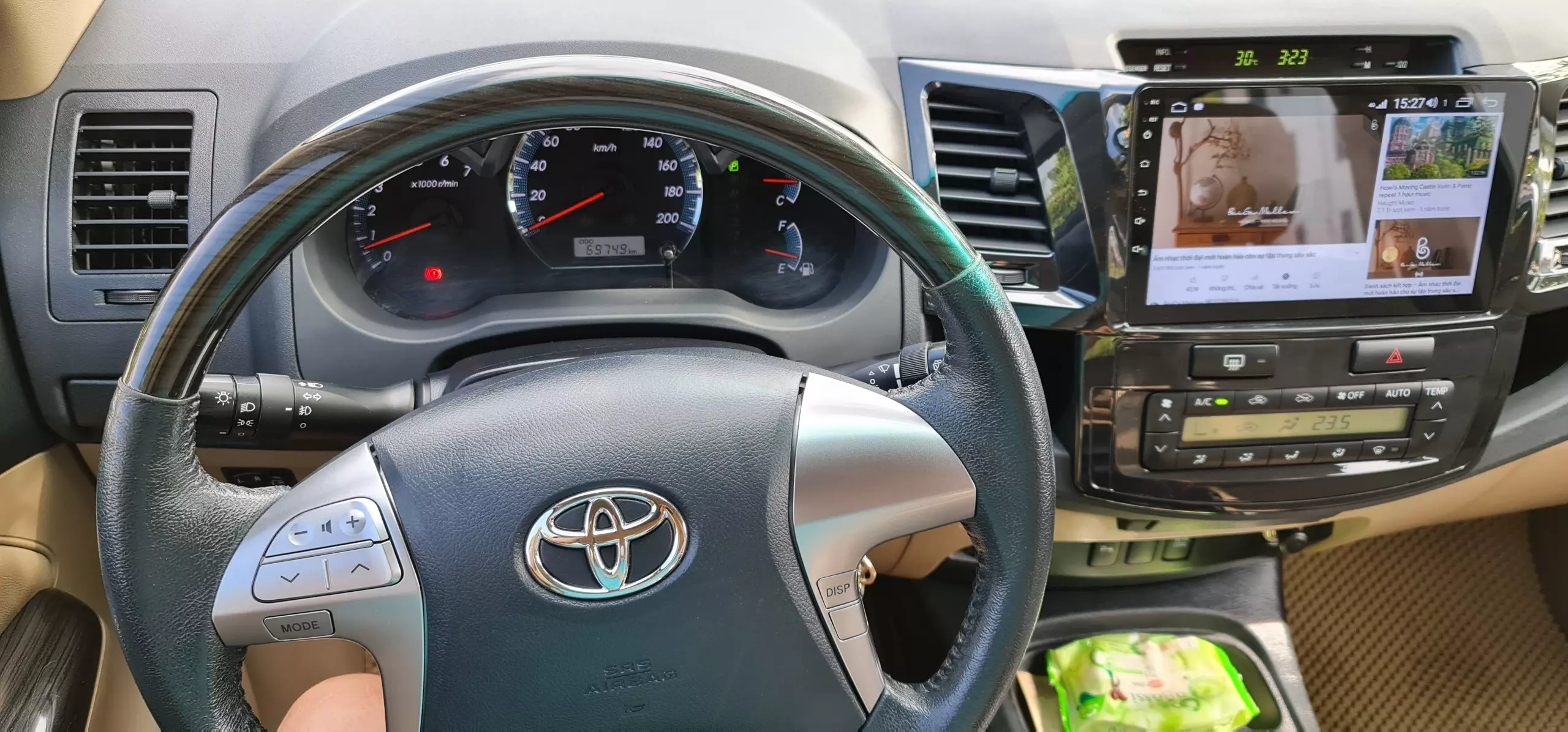 Chính chủ bán xe Toyota Fortuner đời 2015 màu đen nội thất kem, 2.7 một cầu máy xăng số tự động.-6