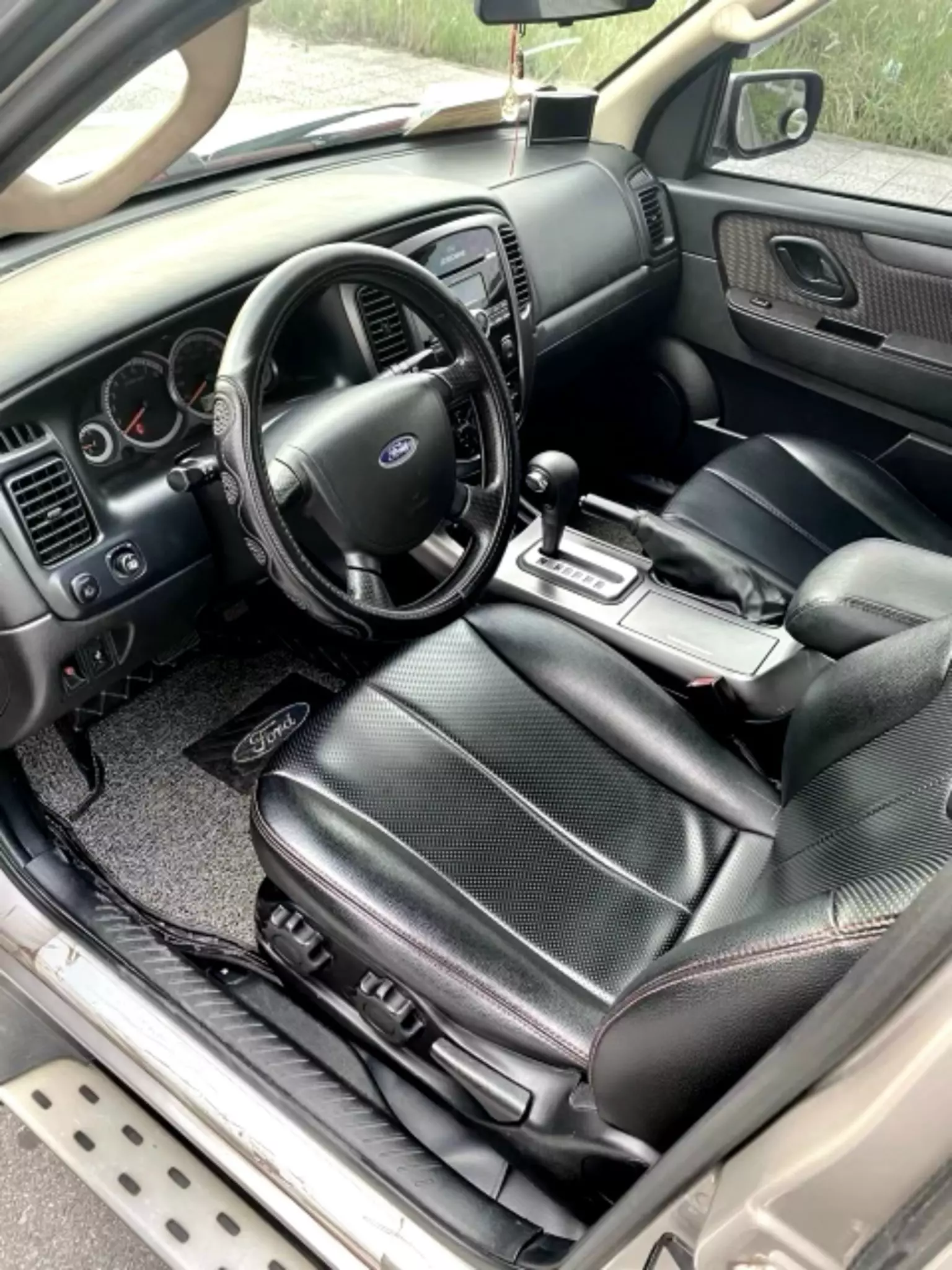 Chính chủ cần Bán Xe Escape 2012 một chủ từ đầu-8