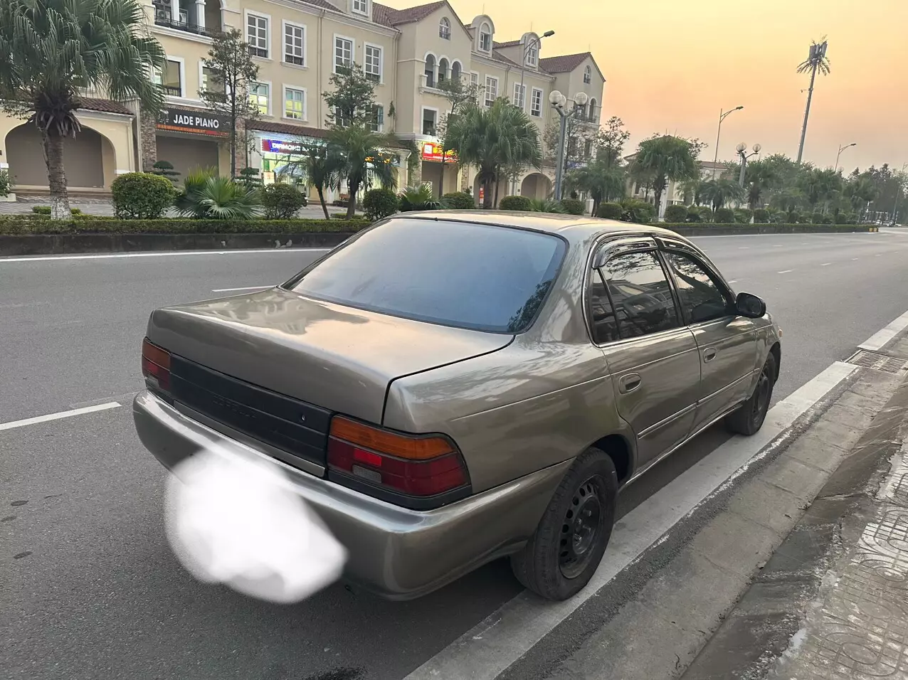 Chính chủ bán xe Corolla đời 1990 máy 1.5 -5