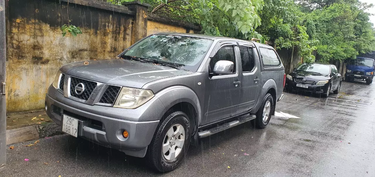 Chính chủ bán xe nissan navara 2012 -0