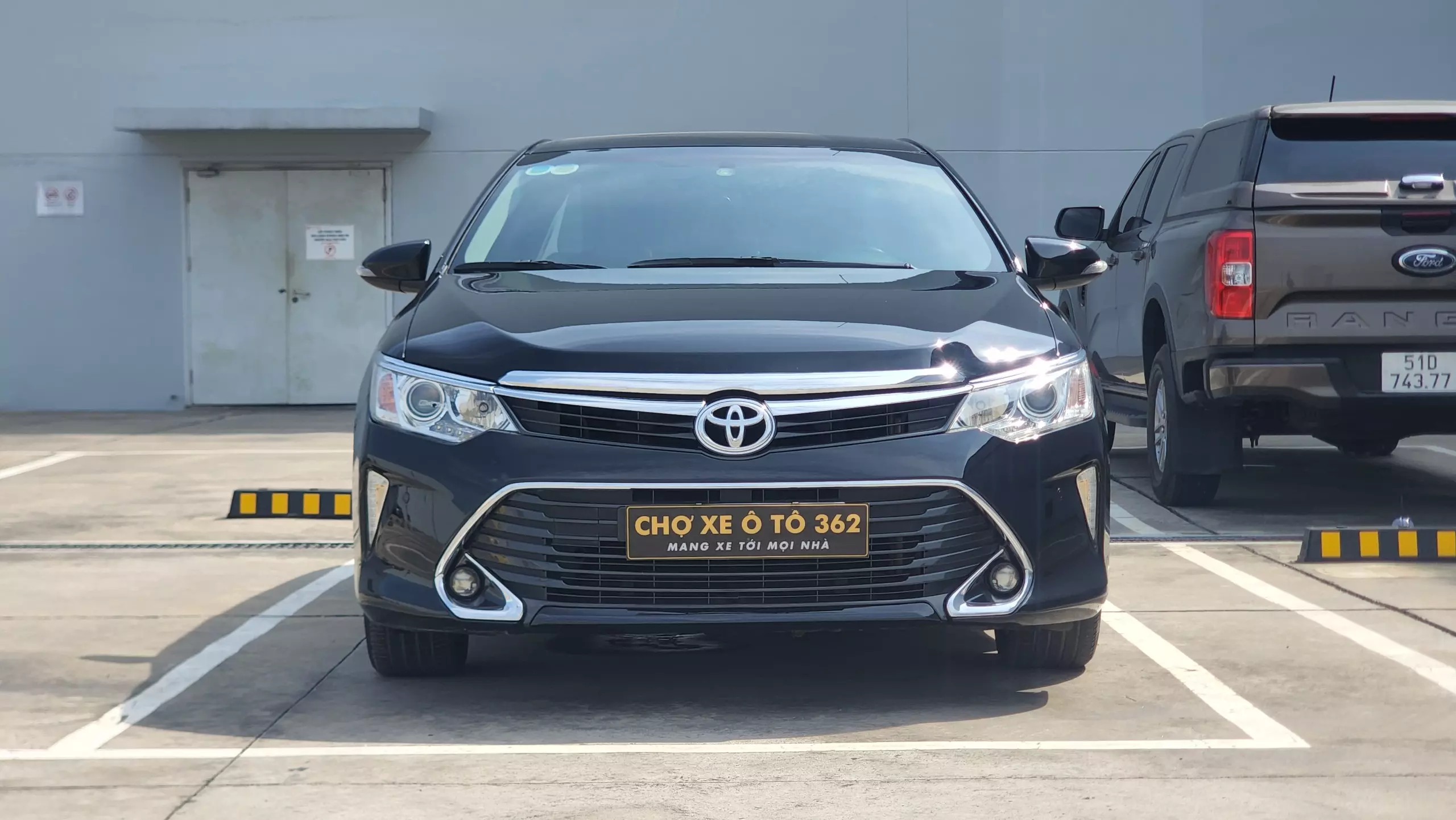 Toyota Camry 2.5Q 2017 - 5 vạn 8 - GIÁ CHỈ HƠN 6 ĐỒNG - 1 CHỦ TỪ ĐẦU-0