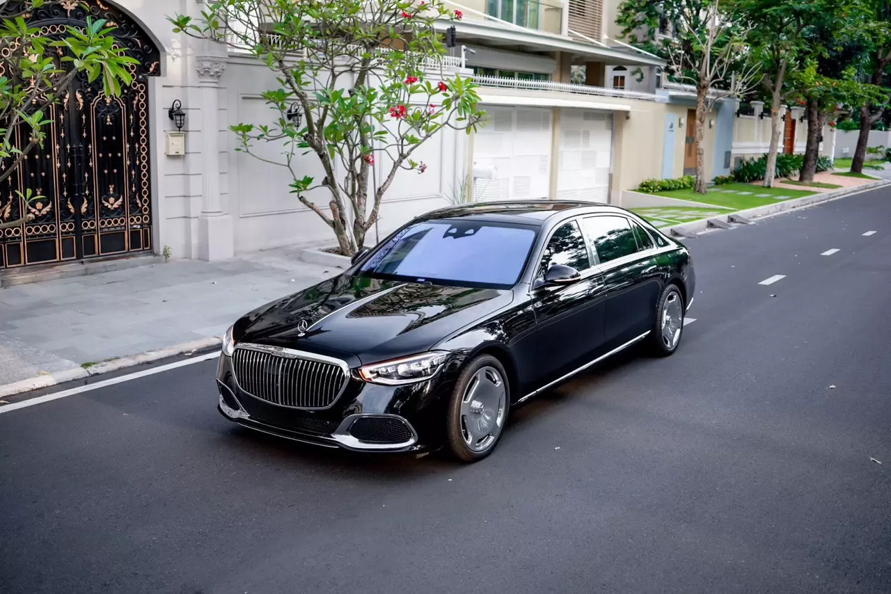 Mercedes-Maybach S450 Model 2023 Odo: 3.333 miles.-0