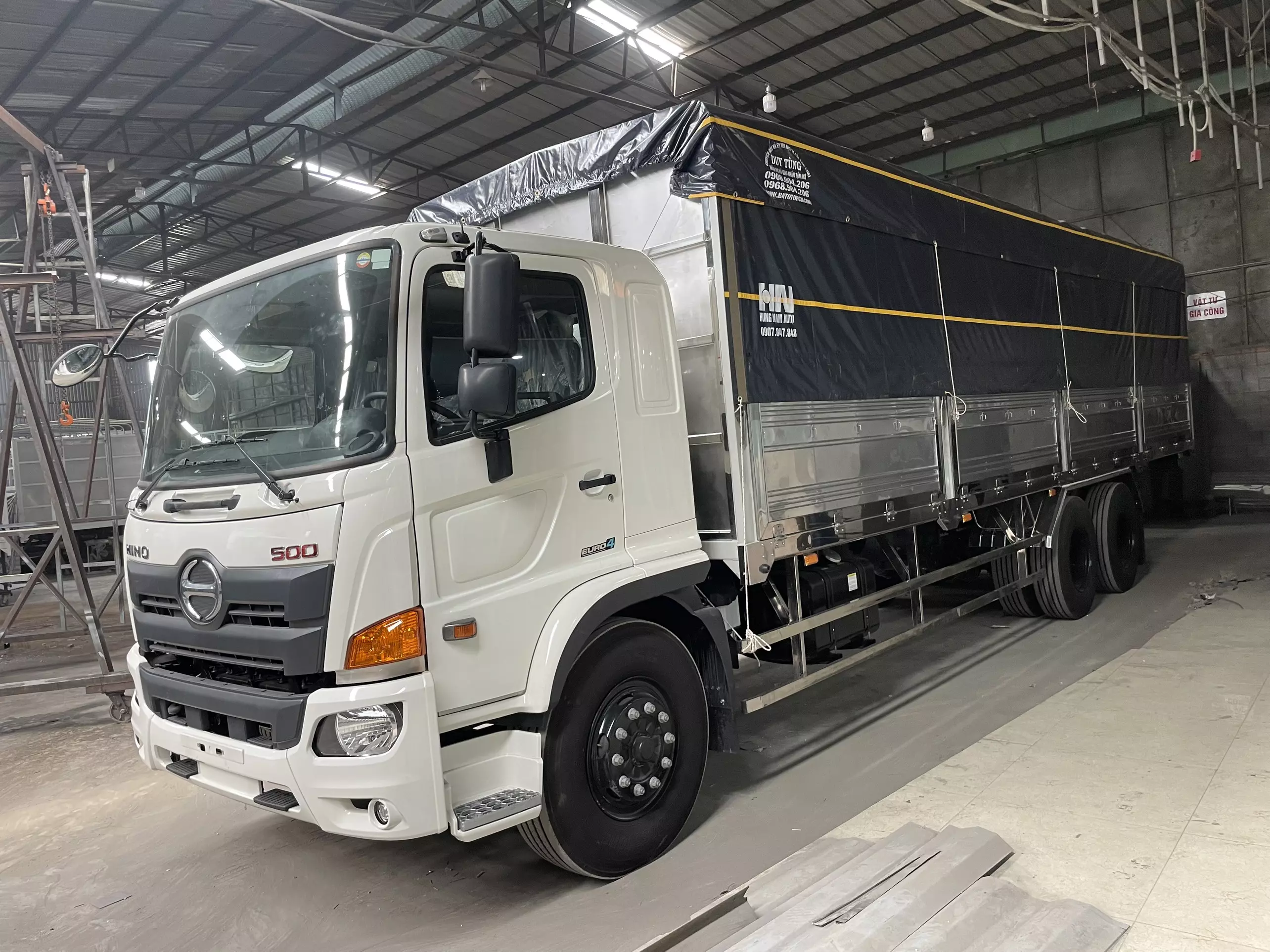 Xe tải Hino 15 tấn được nhiều khách hàng tin tưởng lựa chọn bởi chất lượng vượt trội-4