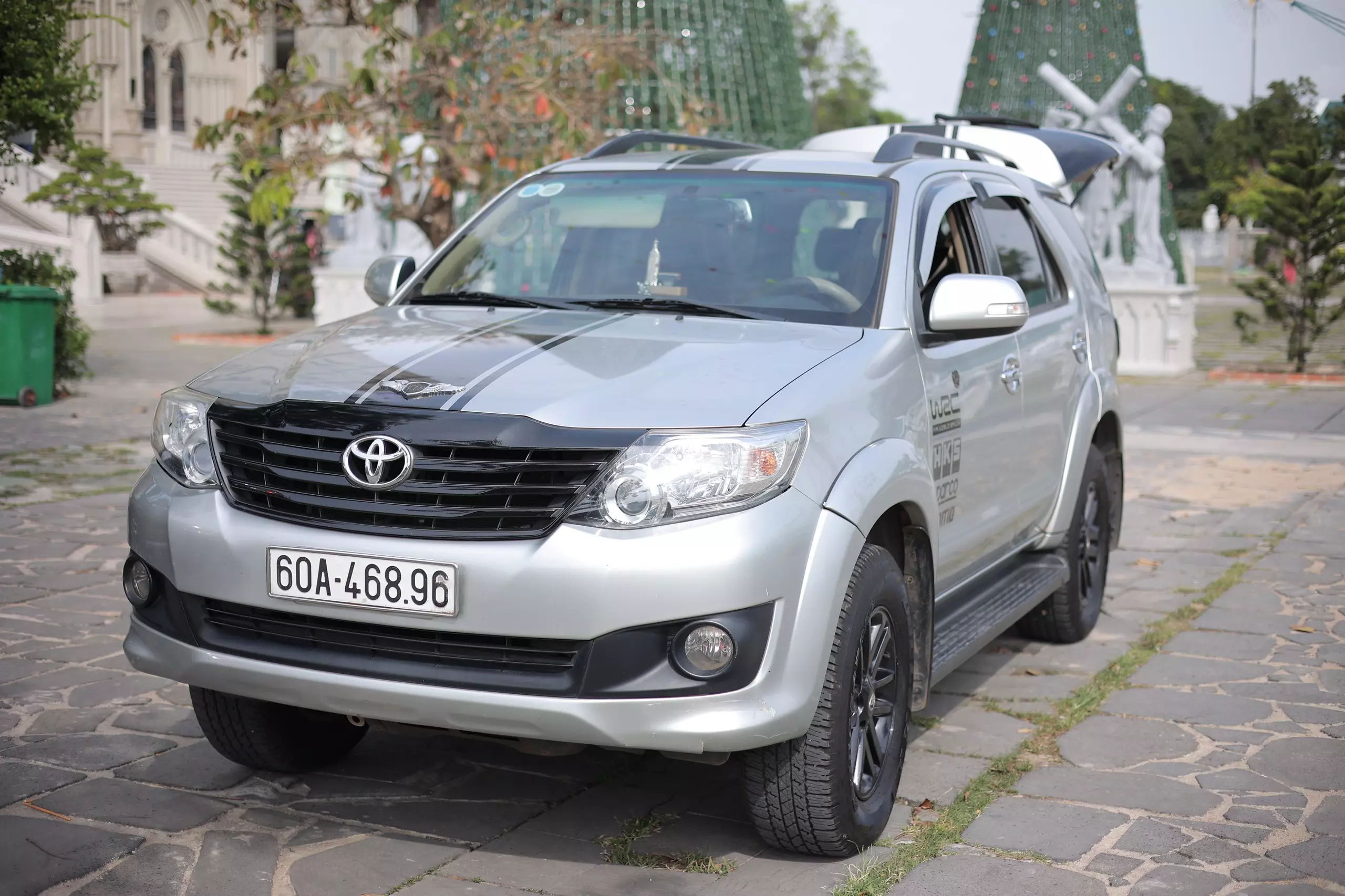 Chính chủ cần bán Xe fortuner 2.7 V đời 2014 -0