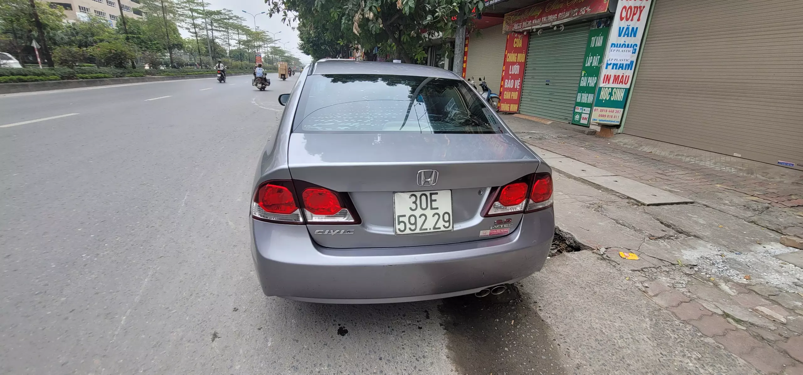 CHÍNH CHỦ CẦN BÁN XE CIVIC SẢN XUẤT NĂM 2009 BẢN 2.0 AT -3