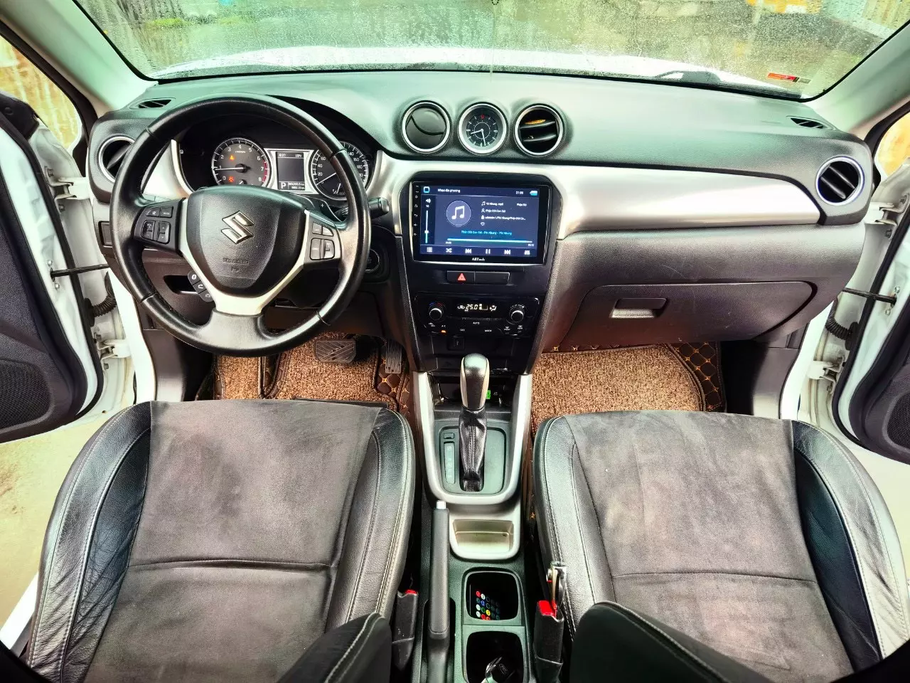 Bán xe Suzuki Vitara 1.6AT 2016 nhập khẩu Hungary-8