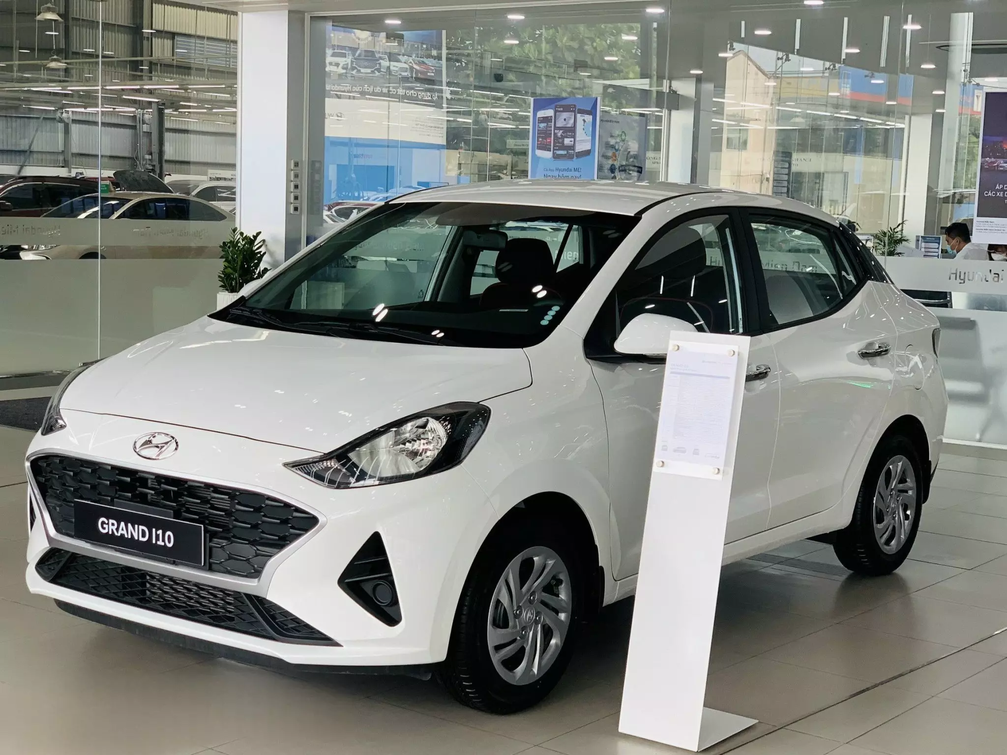 HYUNDAI I10 - XE SẴN - GIAO NGAY-0