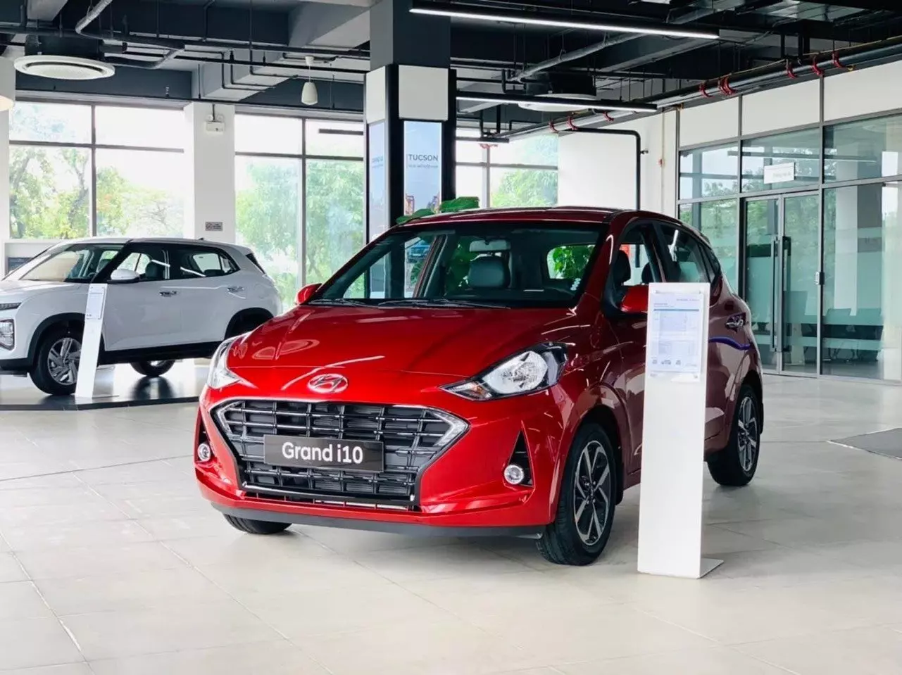 HYUNDAI I10 - XE SẴN - GIAO NGAY-1