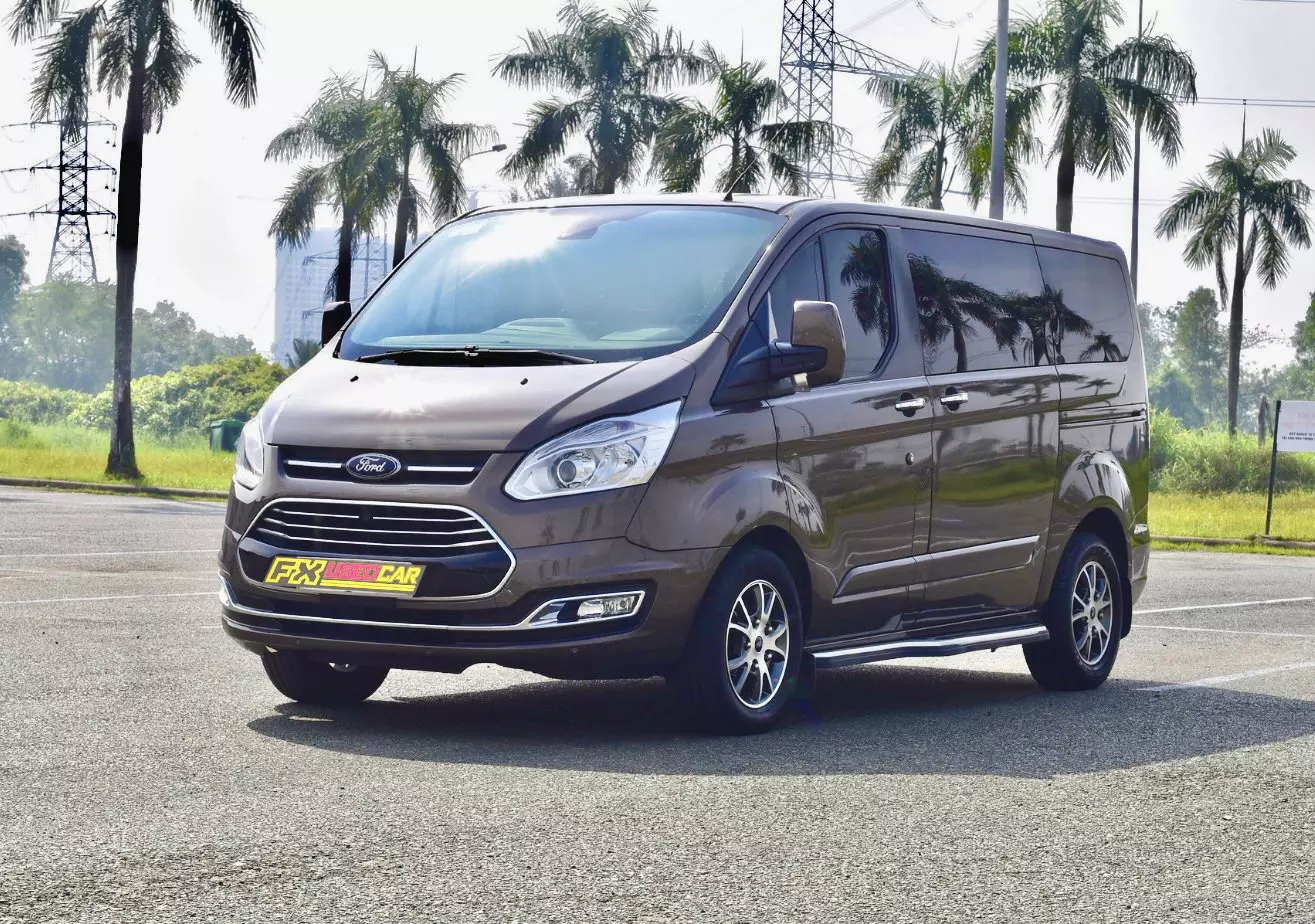 Bán Xe Ford Tourneo Titanium 2019, nhập chính hãng-2