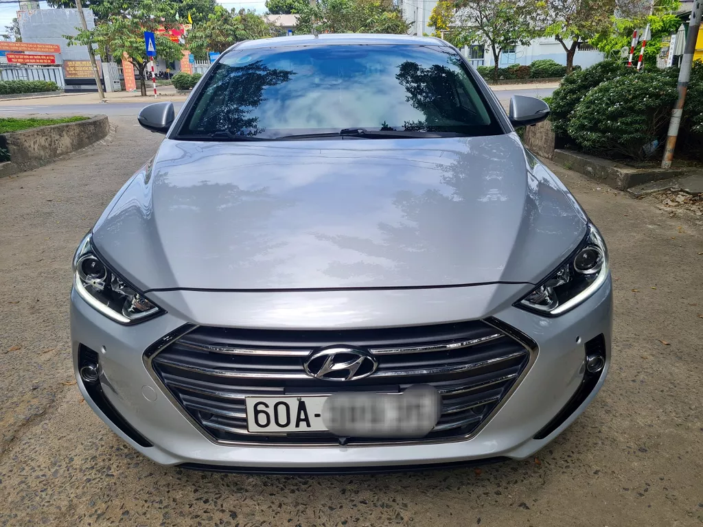 Chính Chủ Cần Bán xe Hyundai Elantra GLS.  Bản full 2.0-0