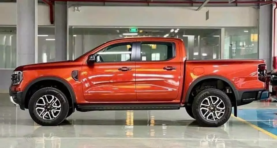 FORD RANGER 2023 - XE SẴN - ĐỦ MÀU - CHỐT ĐƠN - GIAO NGAY-8